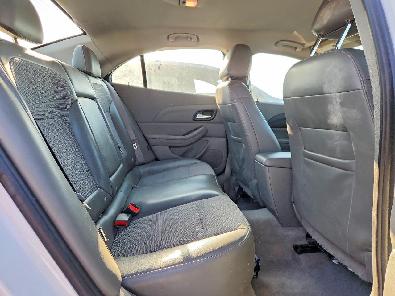 2015 Chevrolet Malibu 2lt Белый vin: 1G11D5SLXFF125857