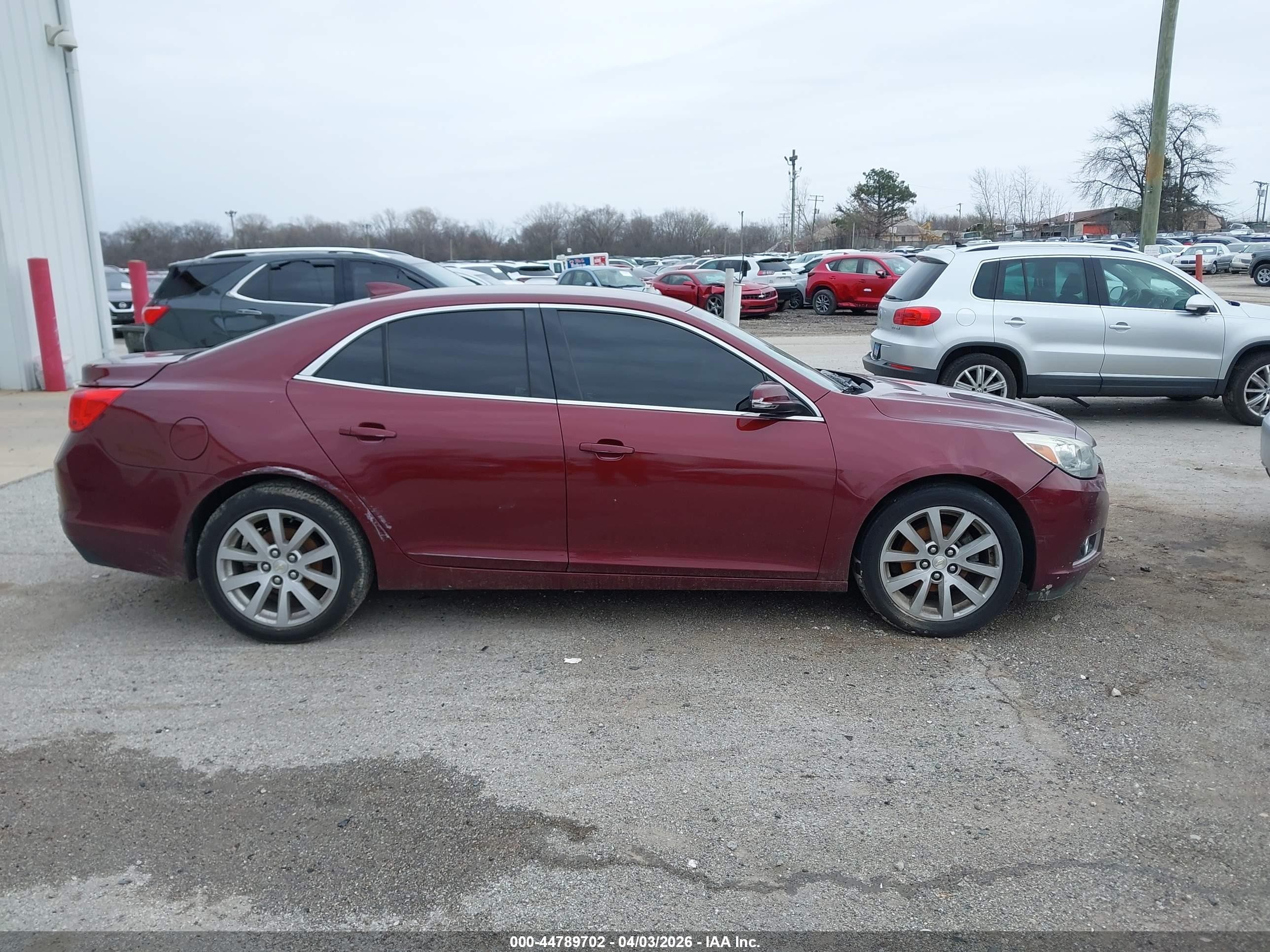 2015 Chevrolet Malibu 2lt Burgundy vin: 1G11D5SLXFF141380