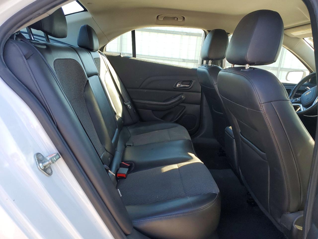 2015 Chevrolet Malibu 2lt White vin: 1G11D5SLXFF230012