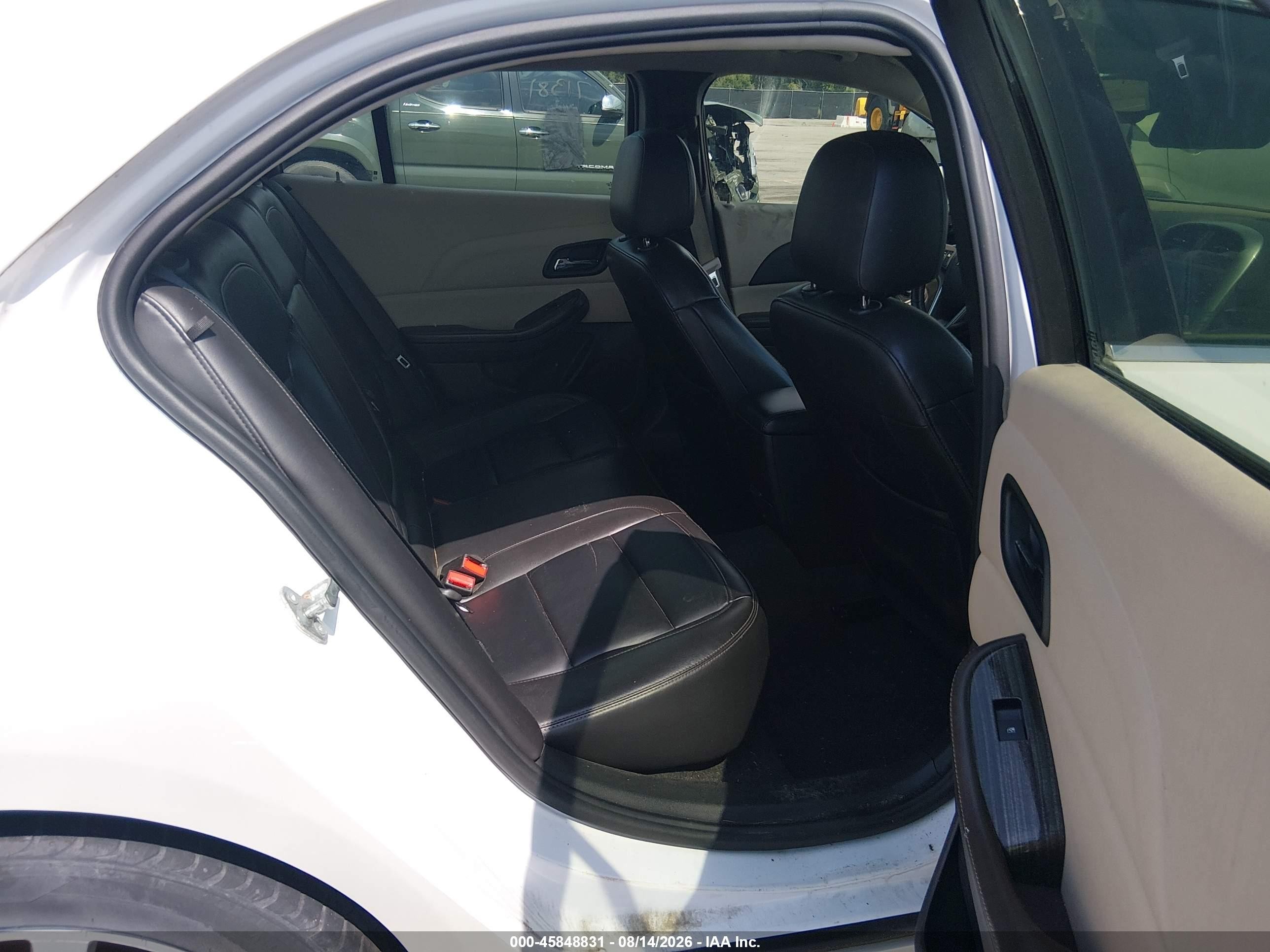 2015 Chevrolet Malibu 2lt White vin: 1G11D5SLXFF235033