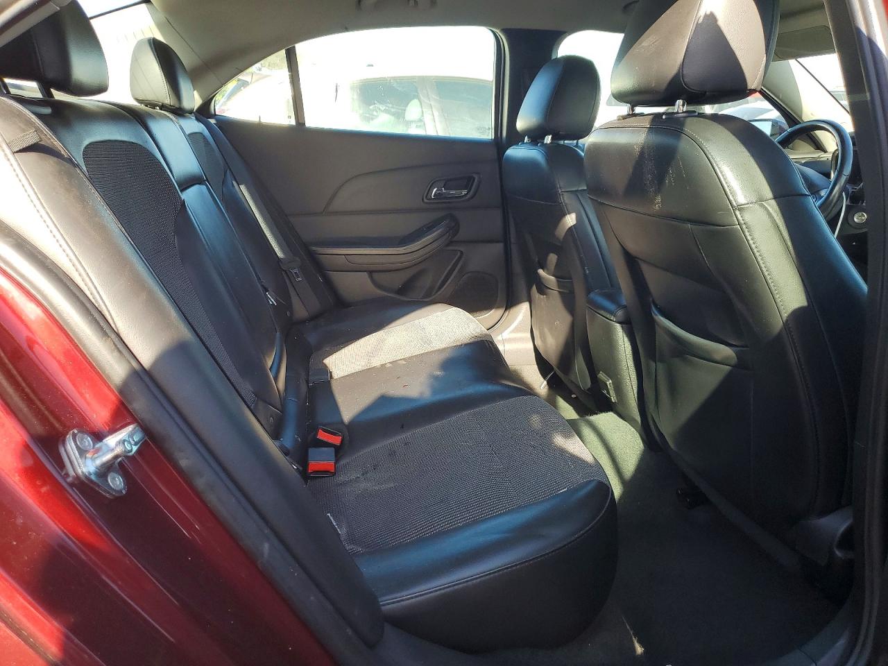 2015 Chevrolet Malibu 2lt Burgundy vin: 1G11D5SLXFF318008