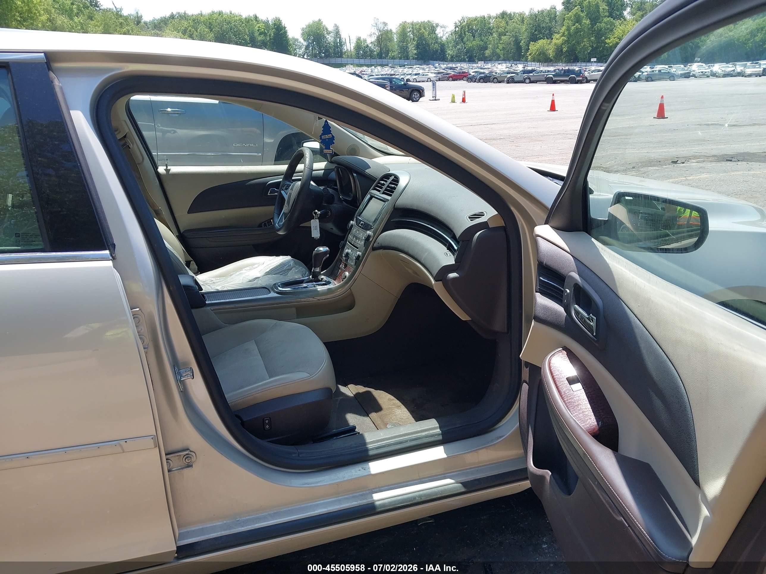 2013 Chevrolet Malibu Eco Gold vin: 1G11D5SR7DF172023
