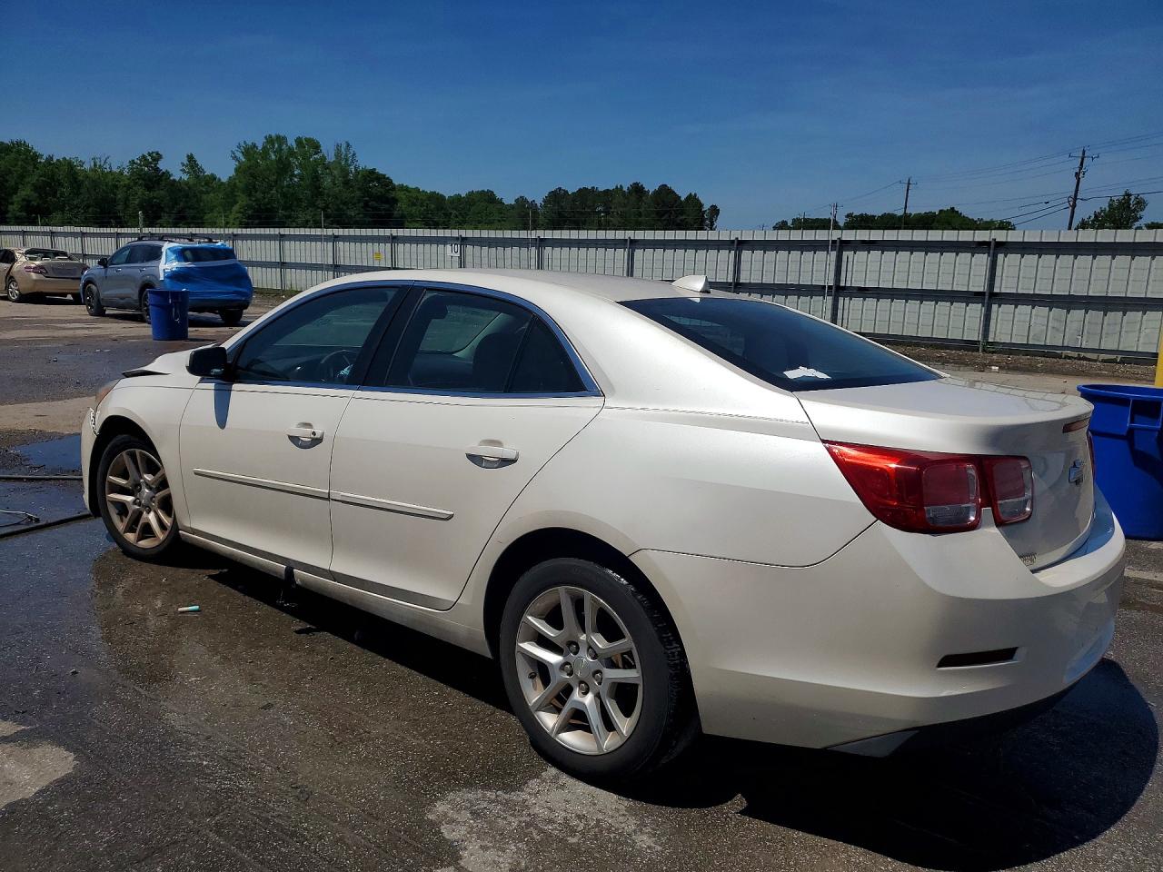 2013 Chevrolet Malibu 1lt White vin: 1G11D5SR8DF162990