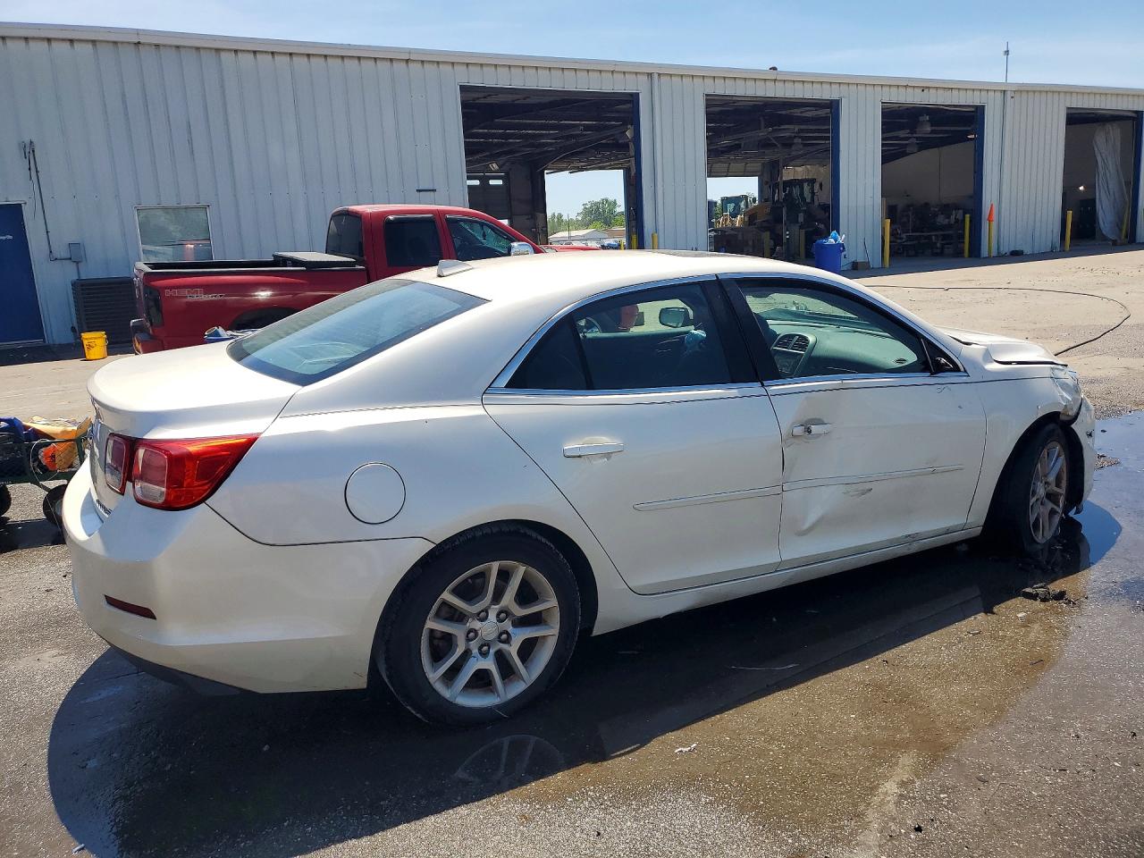 2013 Chevrolet Malibu 1lt White vin: 1G11D5SR8DF162990