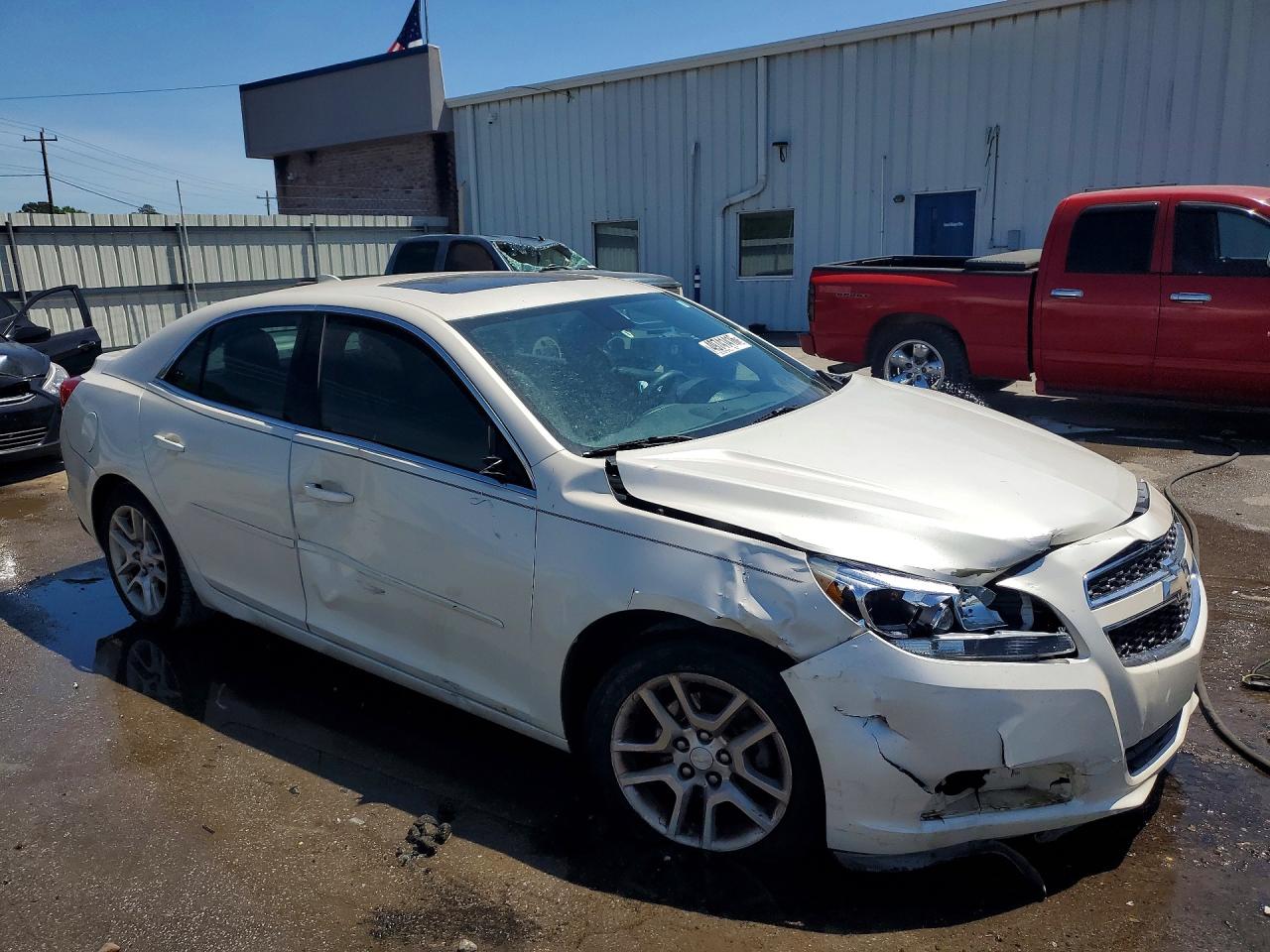 2013 Chevrolet Malibu 1lt White vin: 1G11D5SR8DF162990