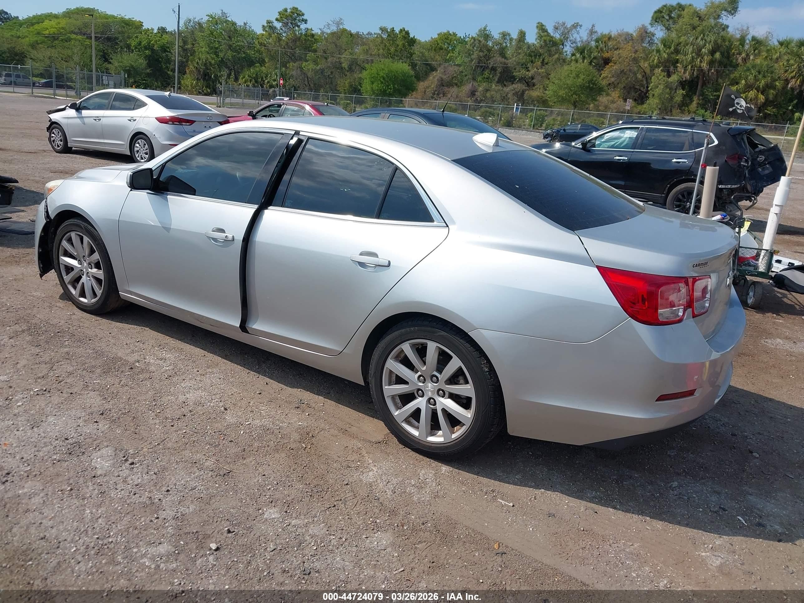 2013 Chevrolet Malibu 2lt Серебряный vin: 1G11E5SA5DF269096