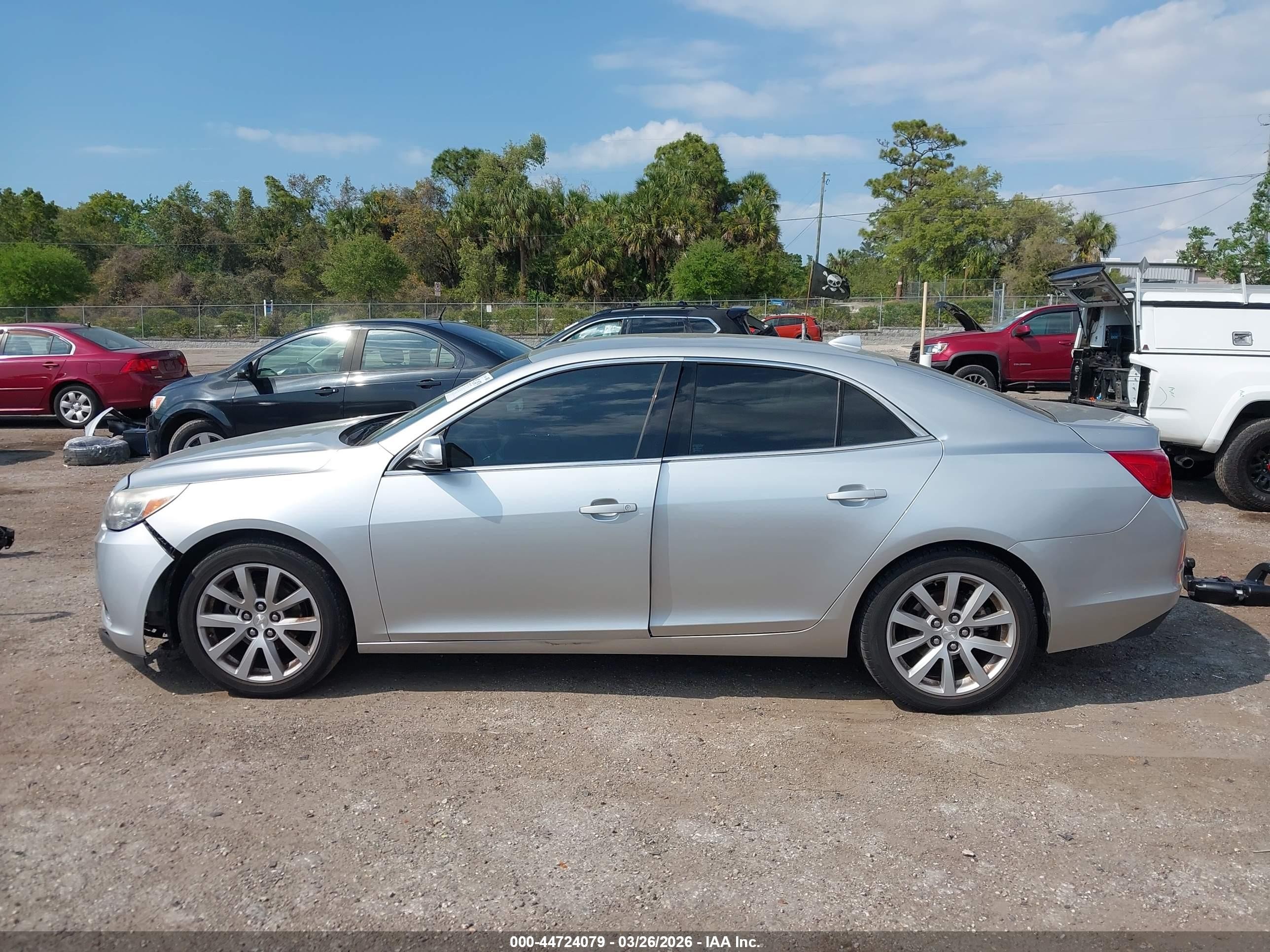 2013 Chevrolet Malibu 2lt Серебряный vin: 1G11E5SA5DF269096