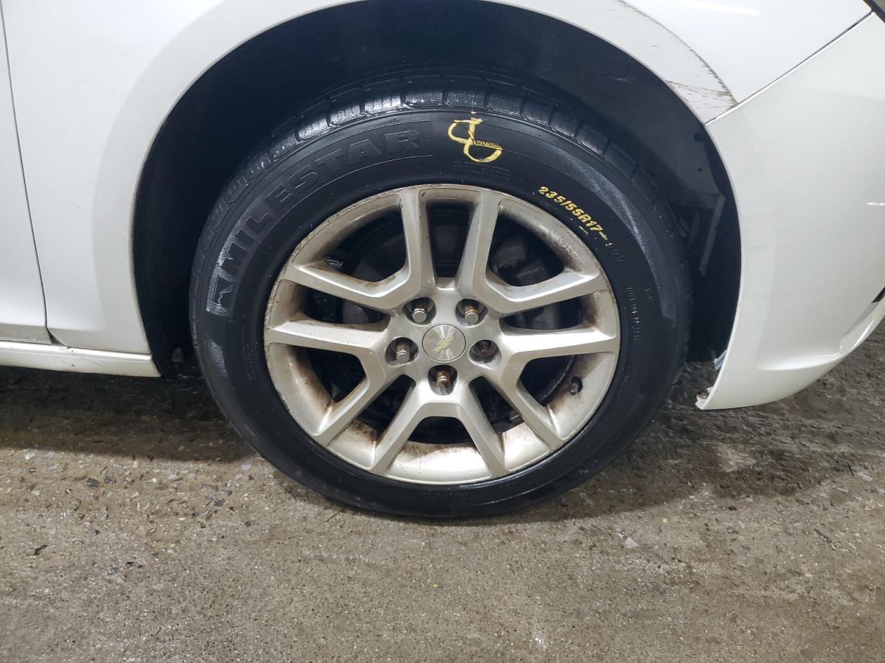 2013 Chevrolet Malibu 2lt White vin: 1G11E5SA6DF328043 Damage: Right Front Wheel, Curb Rash, > 12 Inches