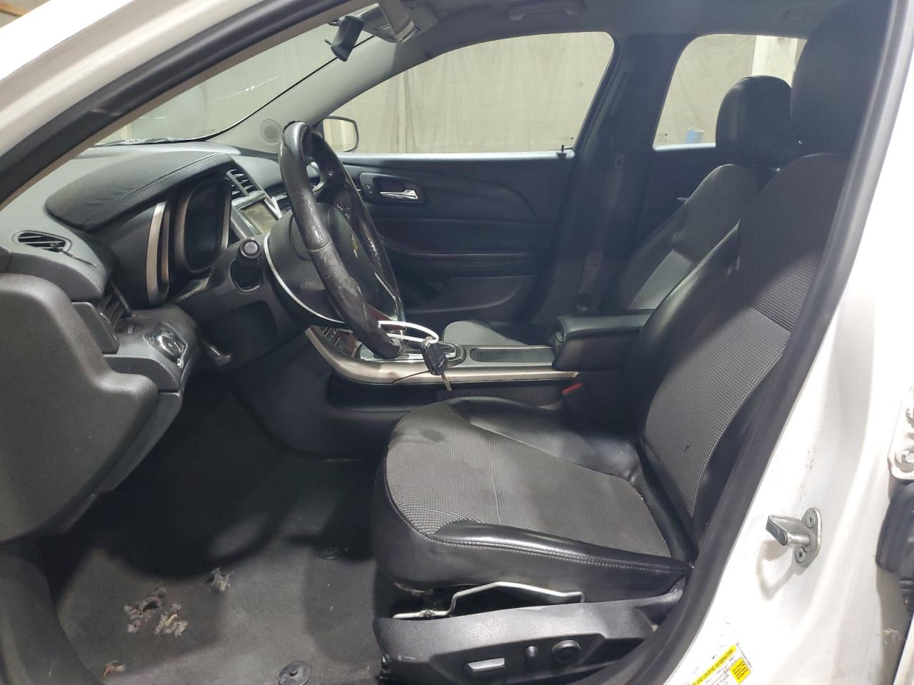 2013 Chevrolet Malibu 2lt White vin: 1G11E5SA6DF328043 Damage: Left Front Carpet, Worn, Replacement Required