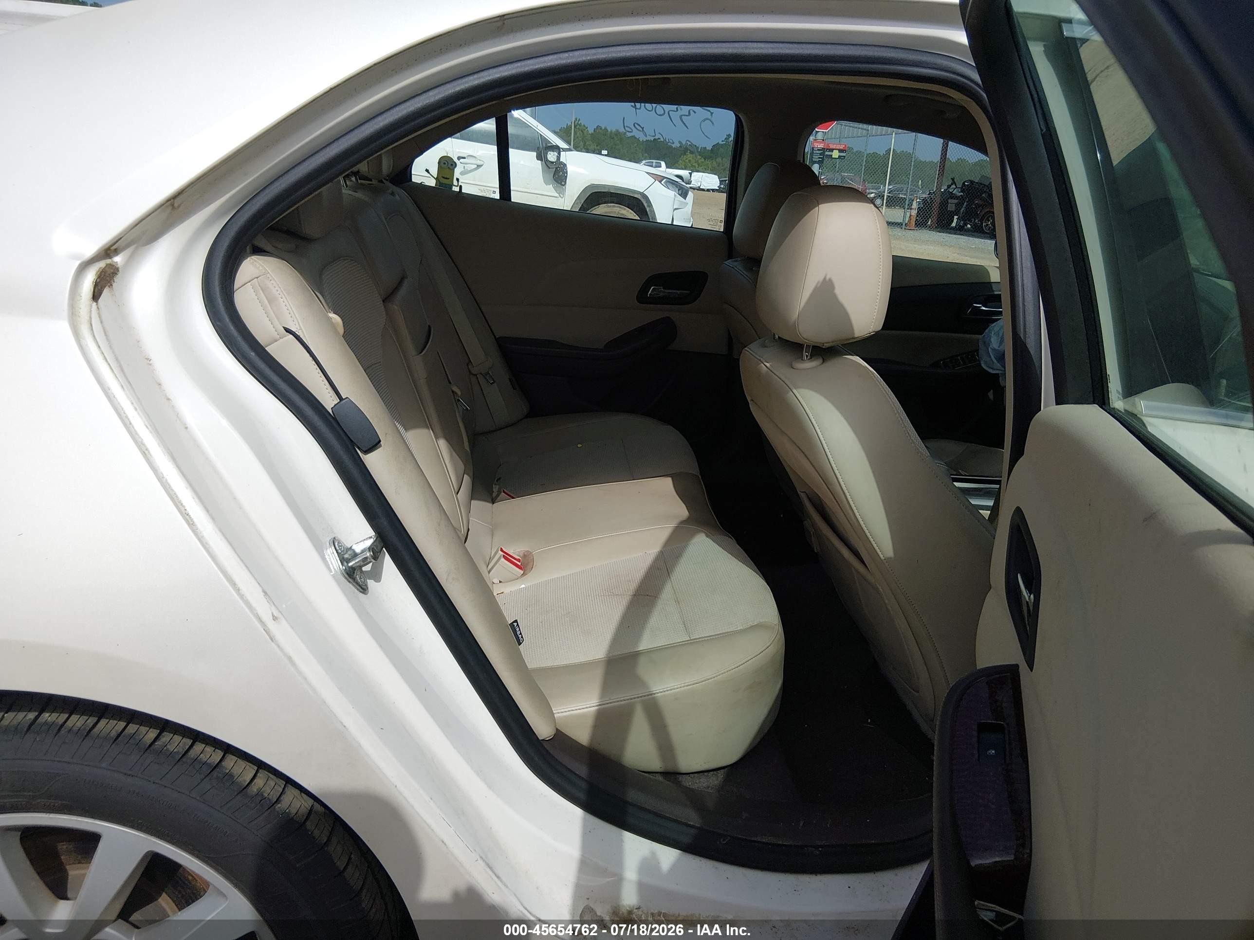 2013 Chevrolet Malibu 2lt White vin: 1G11E5SA7DF149087