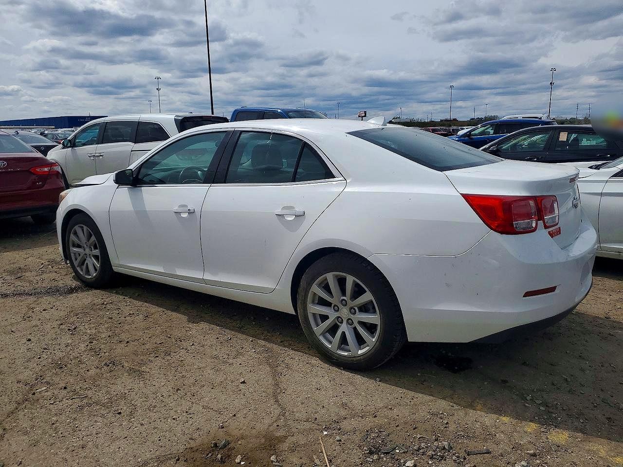 2013 Chevrolet Malibu 2lt White vin: 1G11E5SA7DU141843