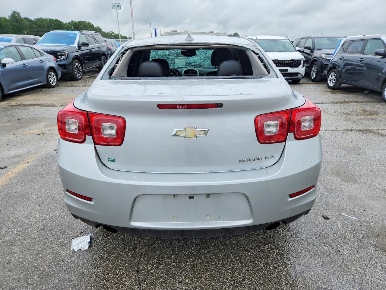 2016 Chevrolet Malibu Limited Ltz Серебряный vin: 1G11E5SA8GF108214