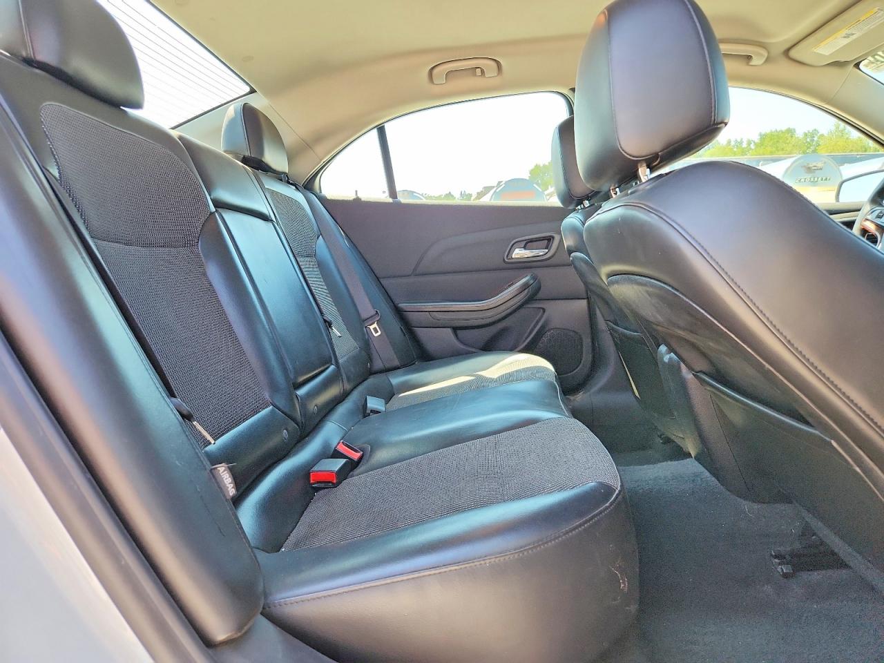 2013 Chevrolet Malibu 2lt White vin: 1G11E5SAXDF327509