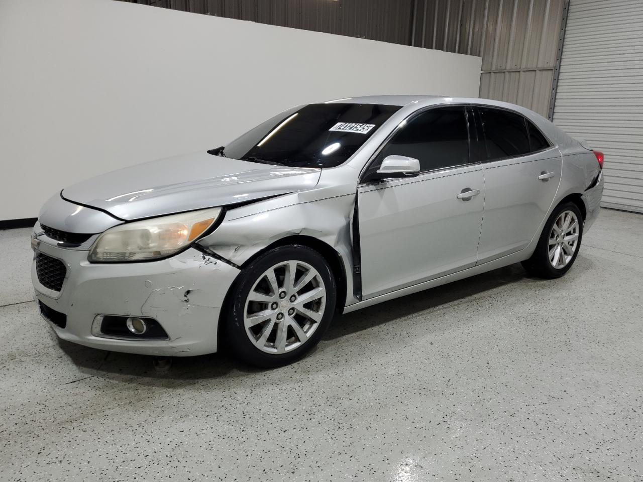 2014 Chevrolet Malibu 2lt Серебряный vin: 1G11E5SL1EF111048 Damage: Left Front Fender, Severe Damage, Replacement Required