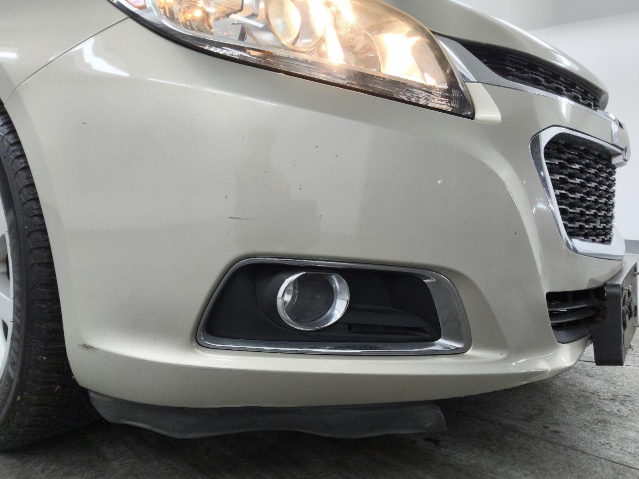 2014 Chevrolet Malibu 2lt Tan vin: 1G11E5SL3EF262604 Damage: Front Bumper/Cover, Scraped, 3 To 4 Inches