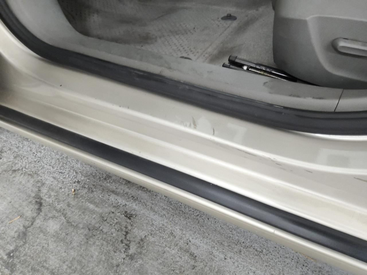 2014 Chevrolet Malibu 2lt Tan vin: 1G11E5SL3EF262604 Damage: Left Rocker Panel, Heavy Scratch, 9 To 10 Inches
