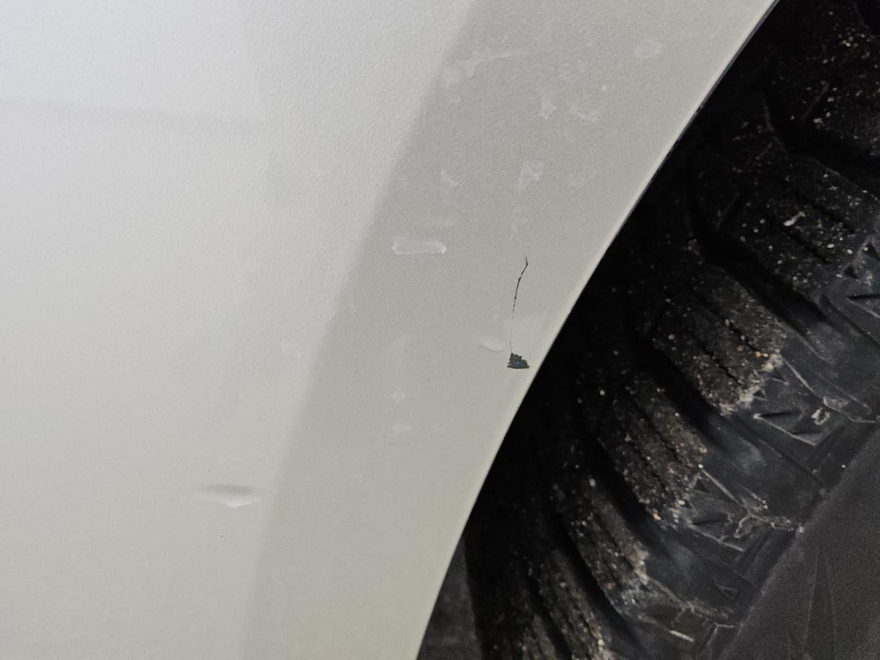 2014 Chevrolet Malibu 2lt Gold vin: 1G11E5SL5EF220452 Damage: Right Front Fender, Heavy Scratch, 1/2 To 1 Inch
