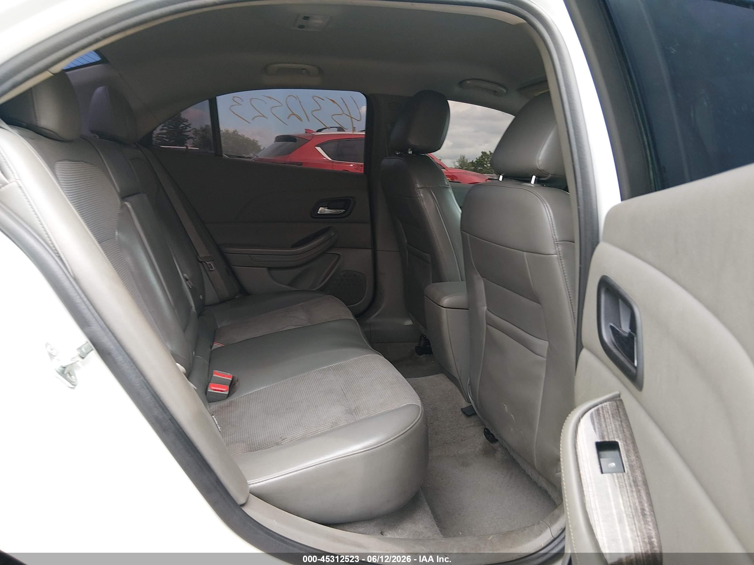 2014 Chevrolet Malibu 2lt Белый vin: 1G11E5SL9EF136814