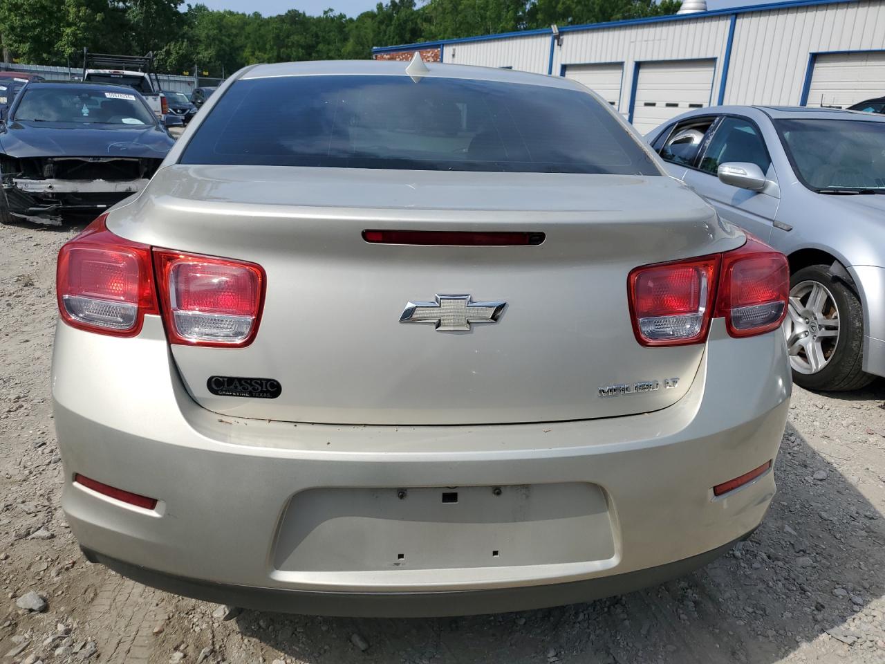 2014 Chevrolet Malibu 2lt Gold vin: 1G11E5SL9EF164175 Damage: Rear Bumper, Chipped, 2