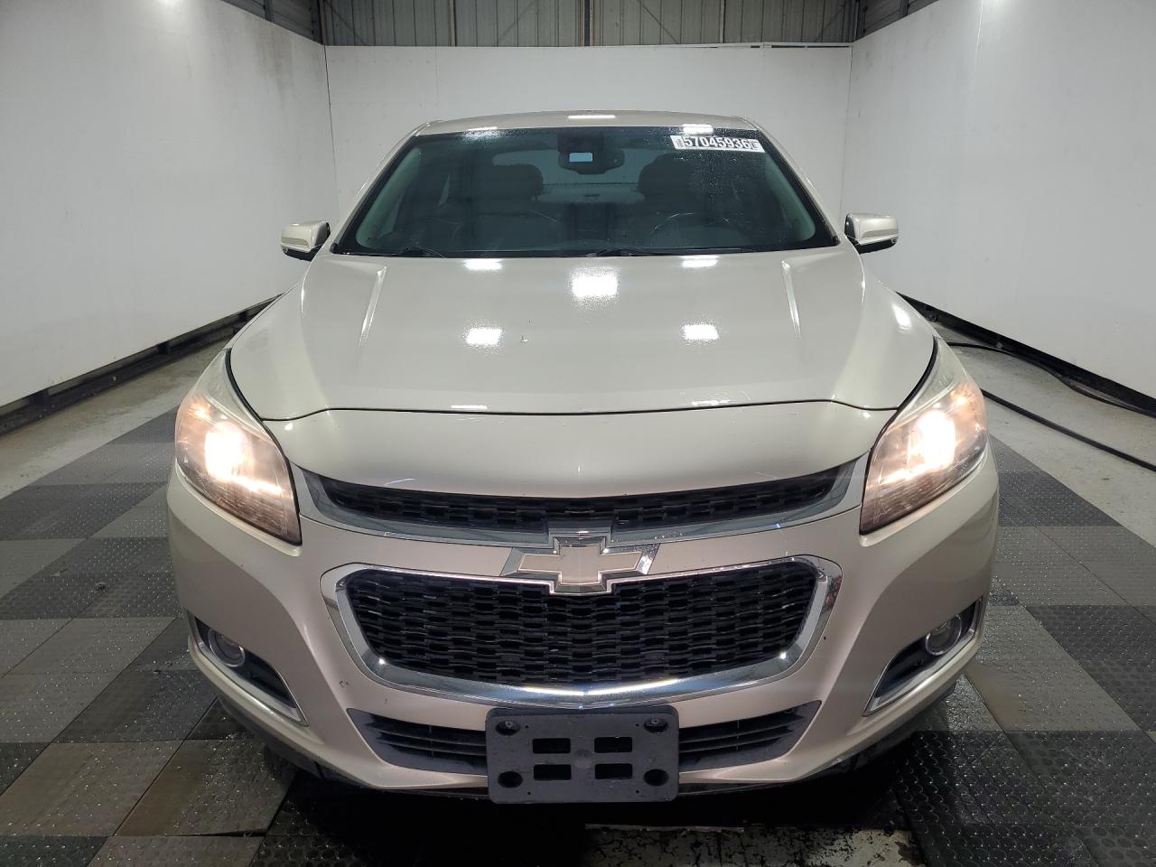 2014 Chevrolet Malibu 2lt Gold vin: 1G11E5SL9EF247881 Damage: Hood, Dent(S) W/ Paint Dmg, 1 To 2 Inches