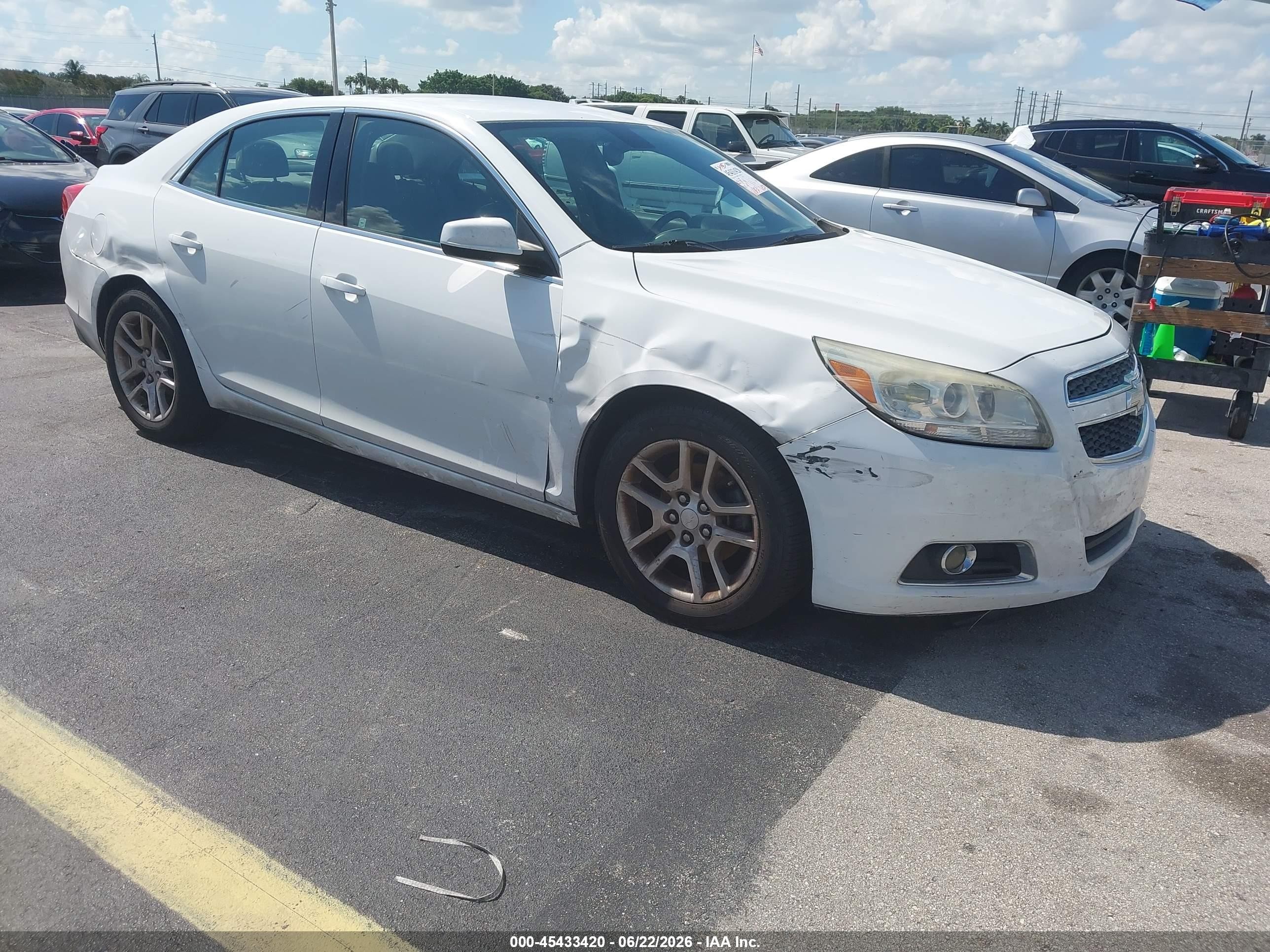 2013 Chevrolet Malibu Eco Premium Audio Белый vin: 1G11F5RR1DF113517