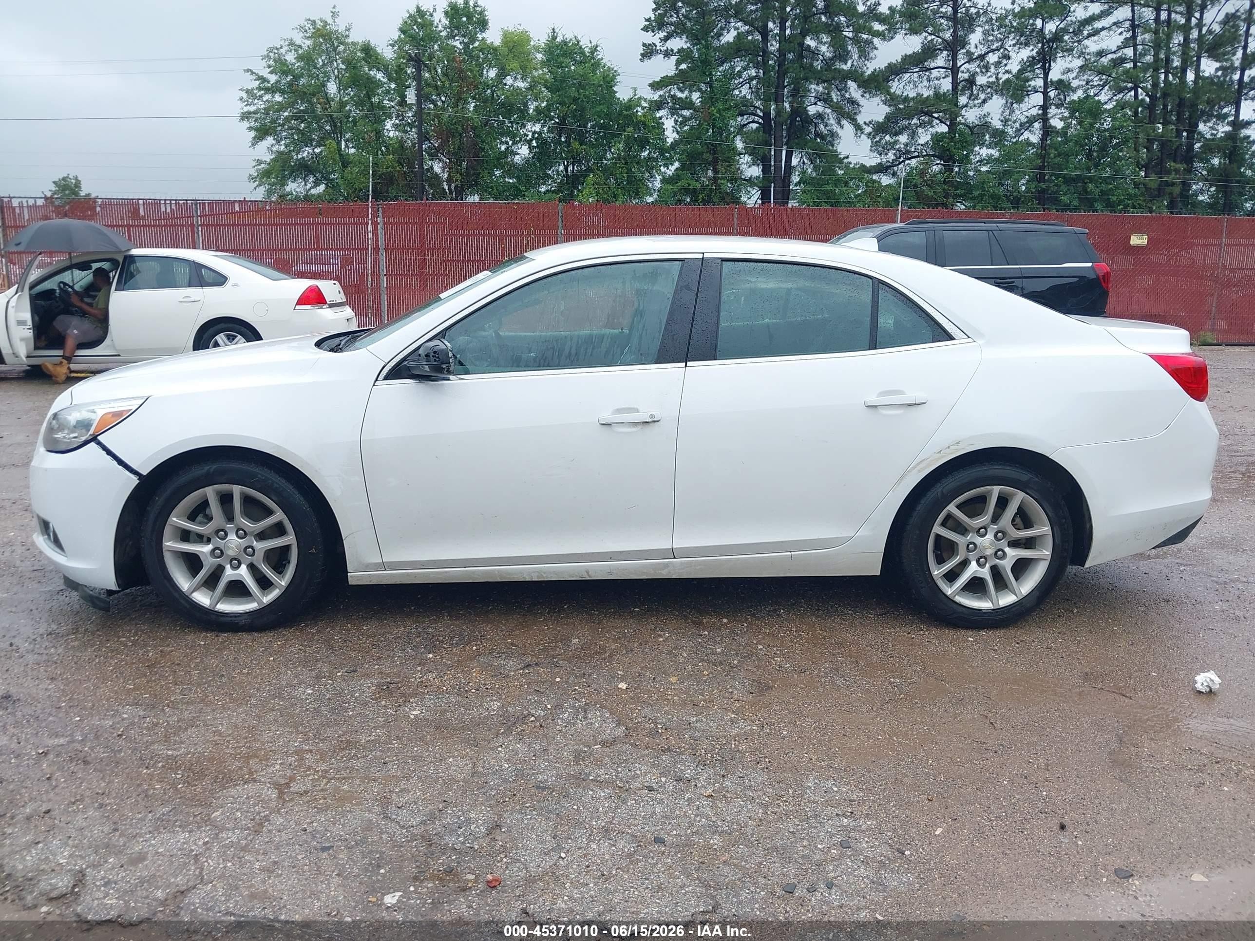 2013 Chevrolet Malibu Eco Premium Audio Белый vin: 1G11F5RR5DF110037