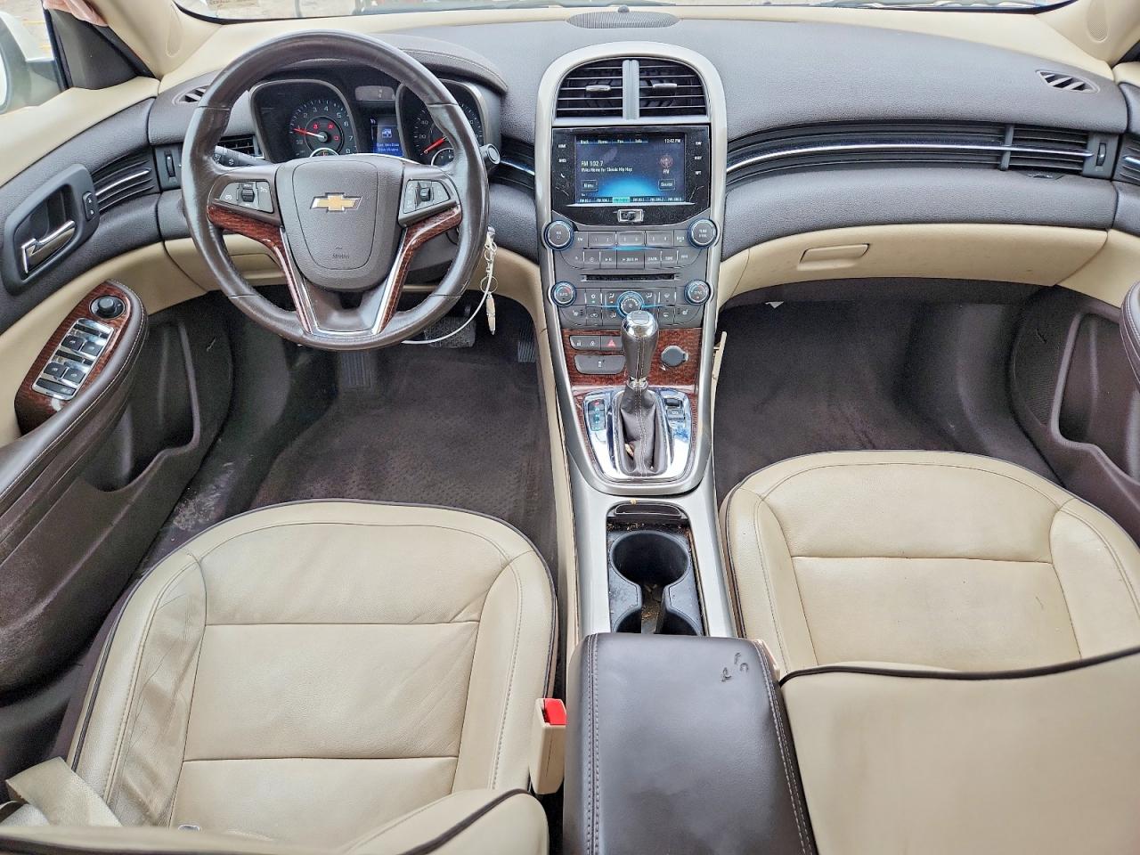 2013 Chevrolet Malibu Cream vin: 1G11F5RR6DF119250