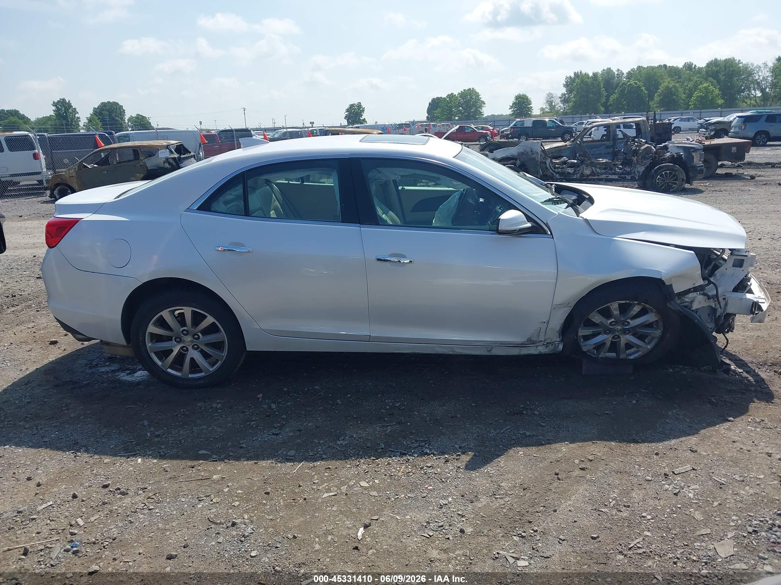 2015 Chevrolet Malibu 1lz White vin: 1G11F5SL6FF251417