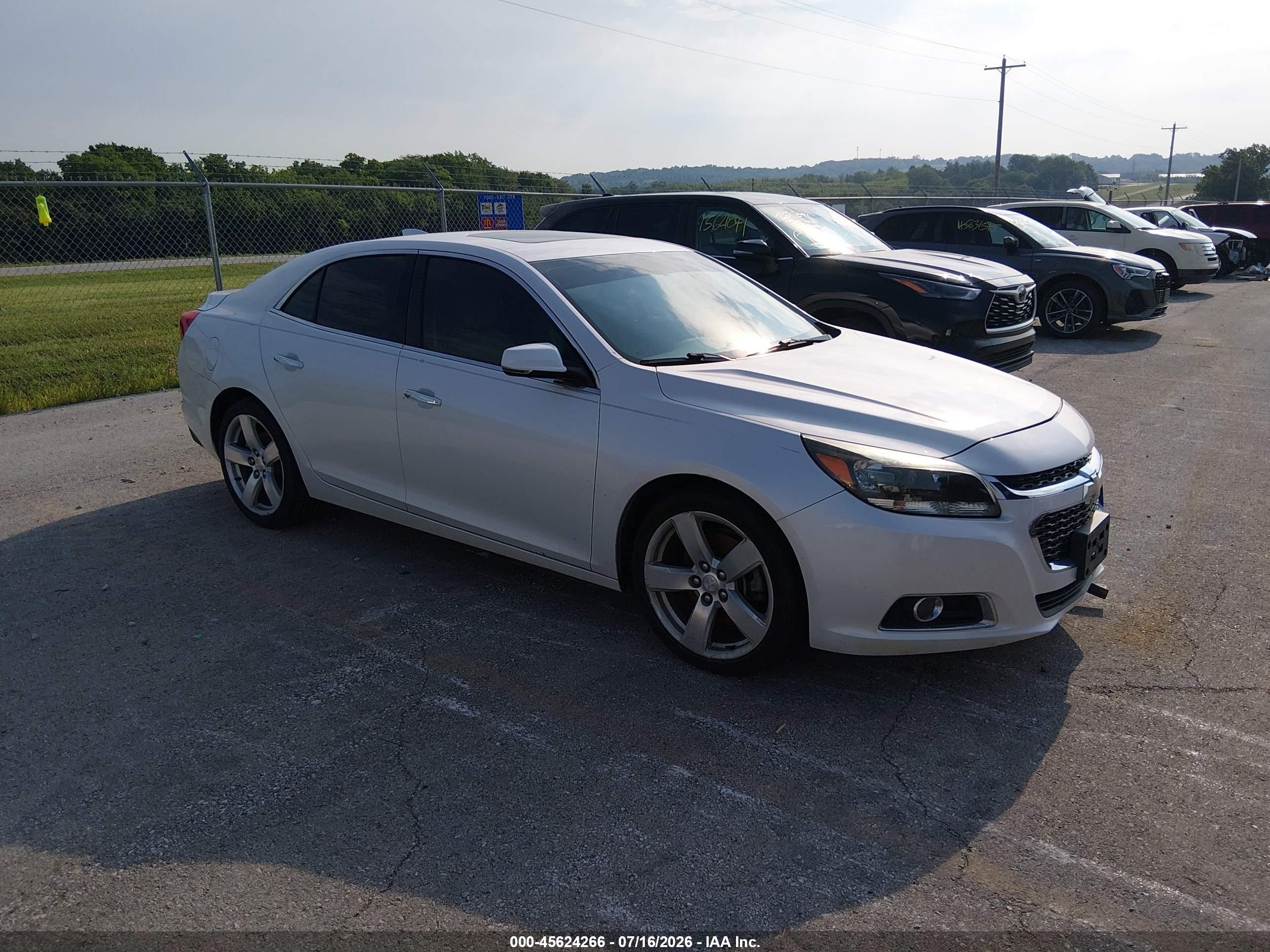 2015 Chevrolet Malibu 2lz White vin: 1G11G5SX0FF253342