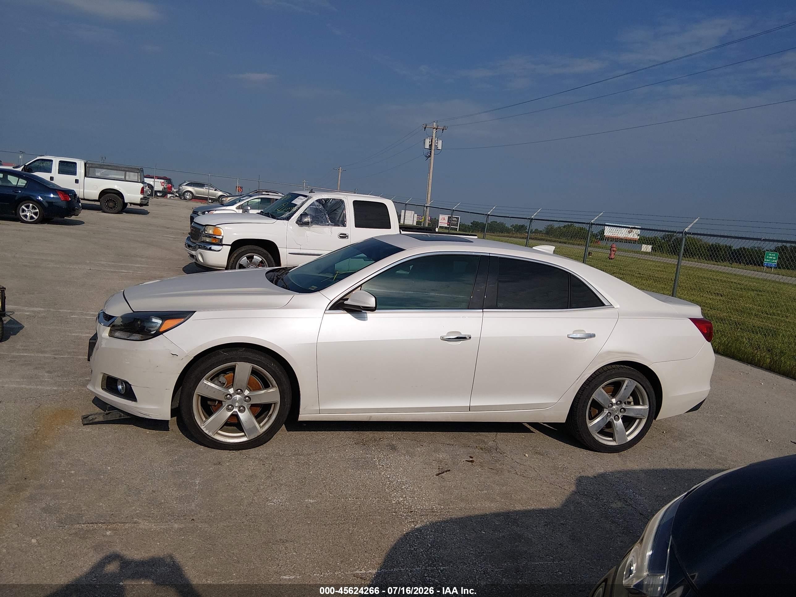 2015 Chevrolet Malibu 2lz White vin: 1G11G5SX0FF253342
