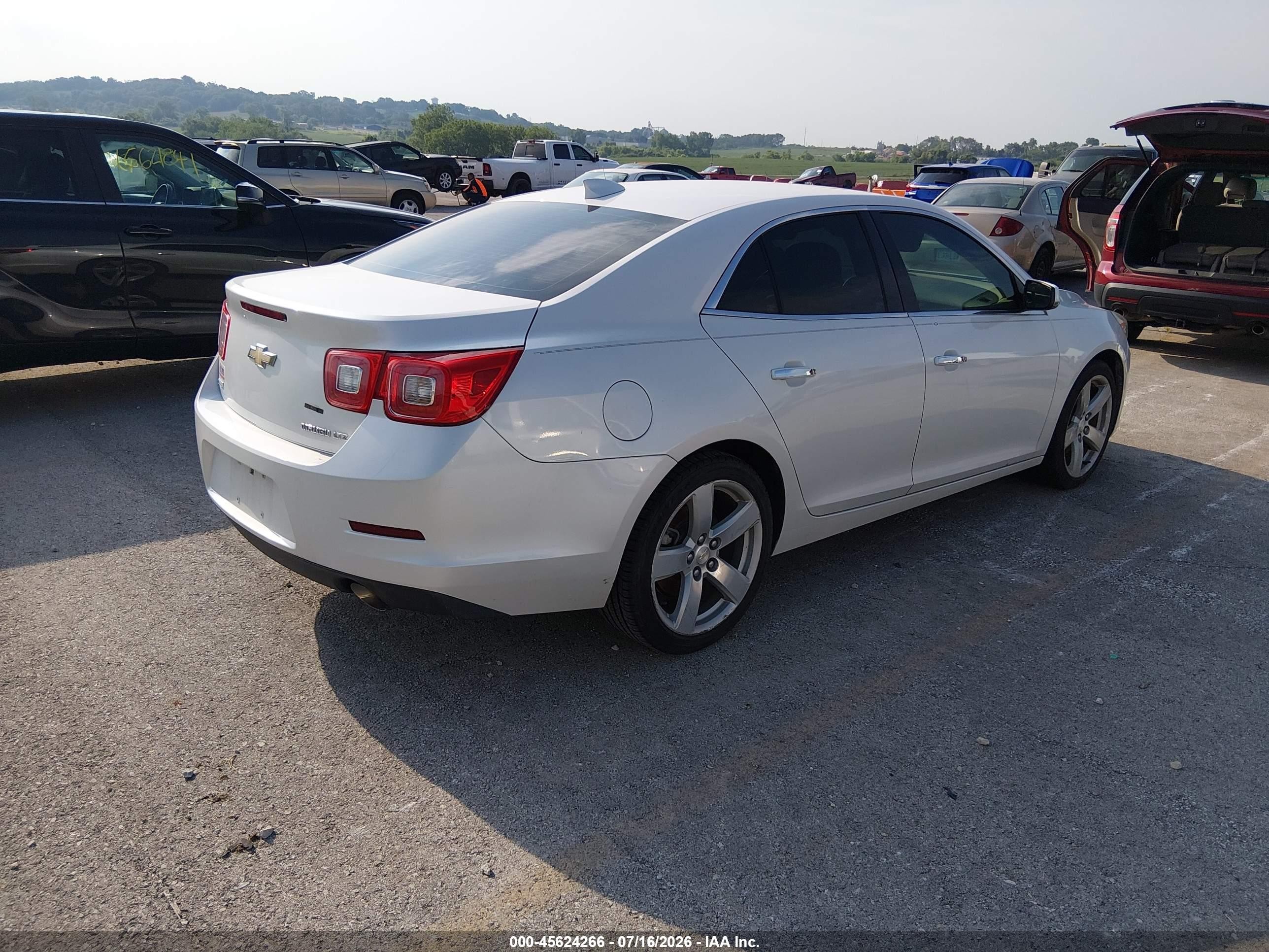 2015 Chevrolet Malibu 2lz White vin: 1G11G5SX0FF253342