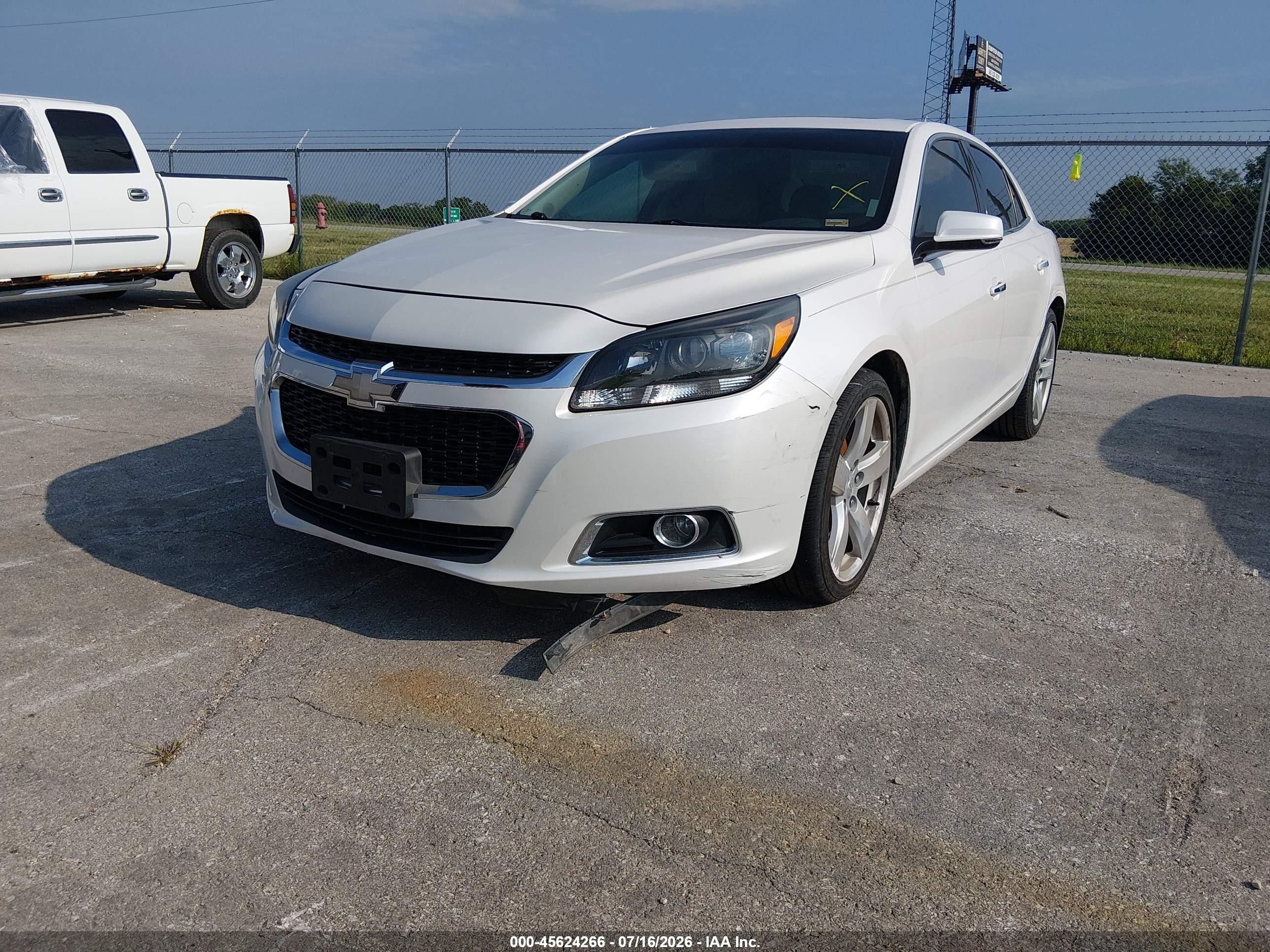 2015 Chevrolet Malibu 2lz White vin: 1G11G5SX0FF253342