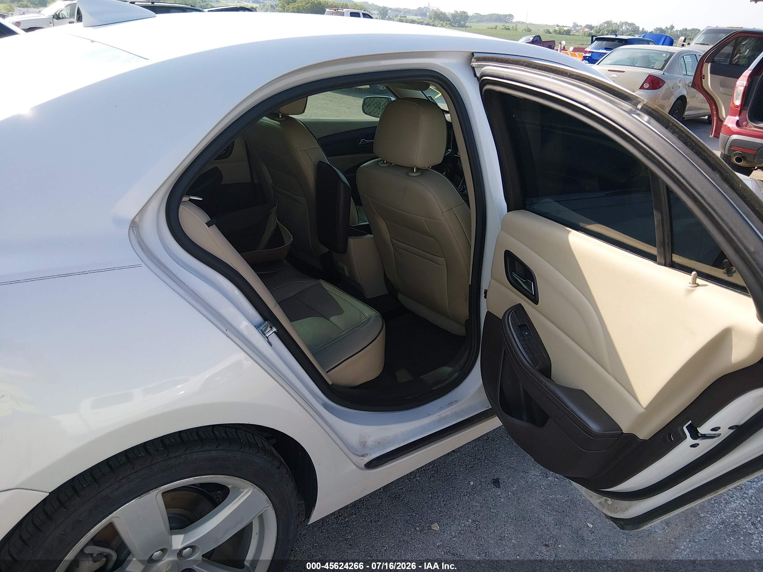 2015 Chevrolet Malibu 2lz White vin: 1G11G5SX0FF253342
