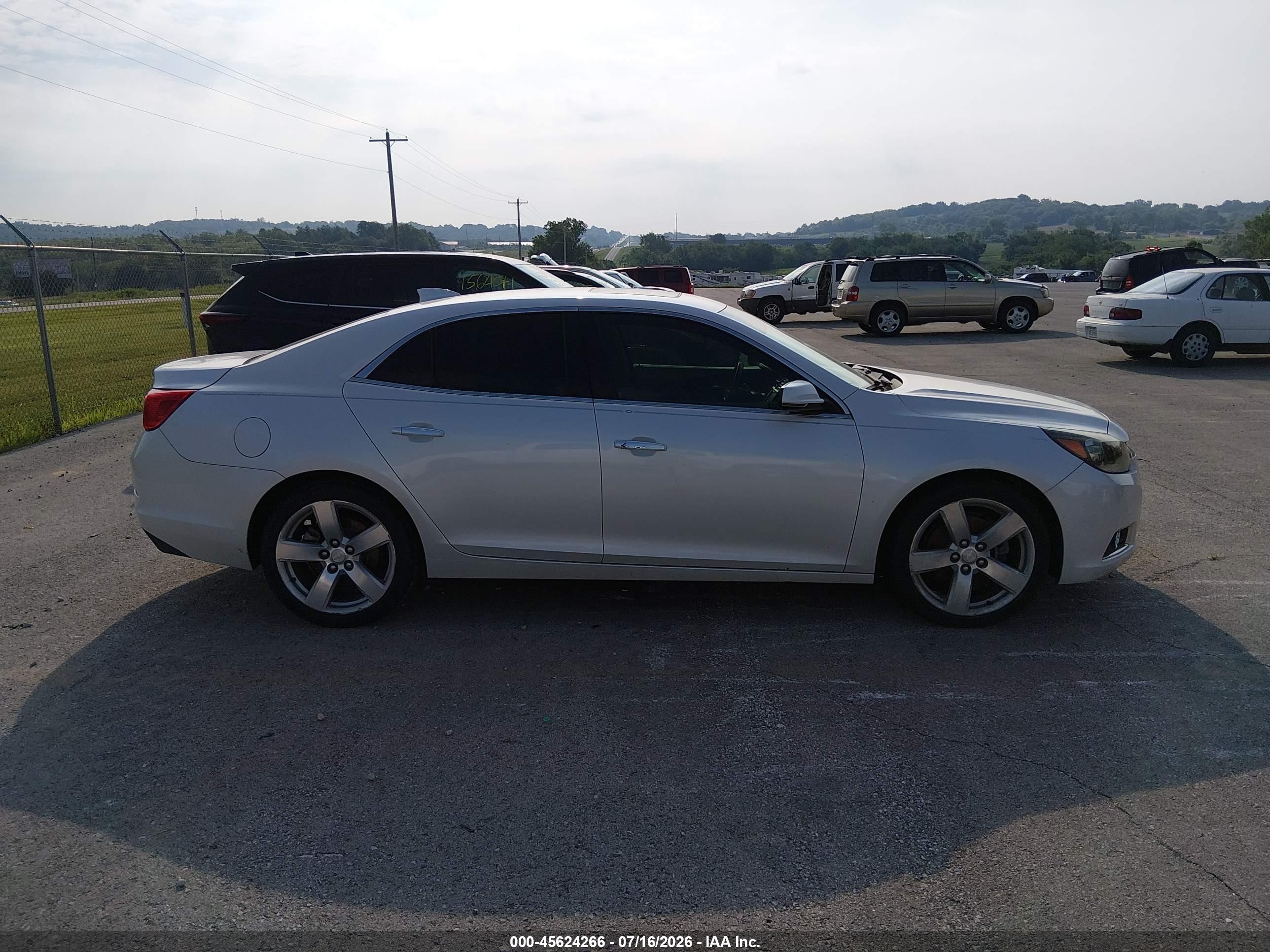 2015 Chevrolet Malibu 2lz White vin: 1G11G5SX0FF253342