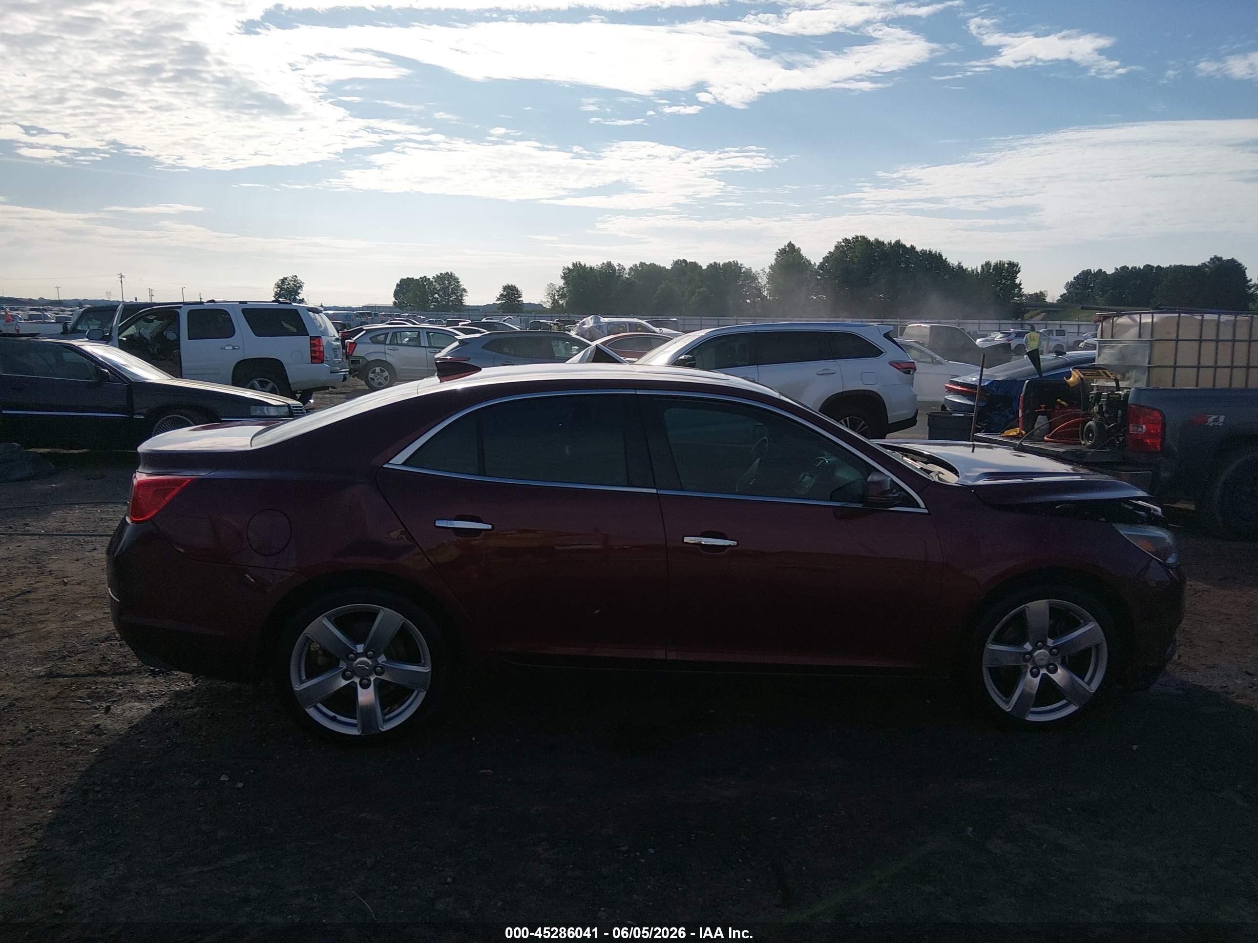 2015 Chevrolet Malibu 2lz Red vin: 1G11G5SX1FF201492