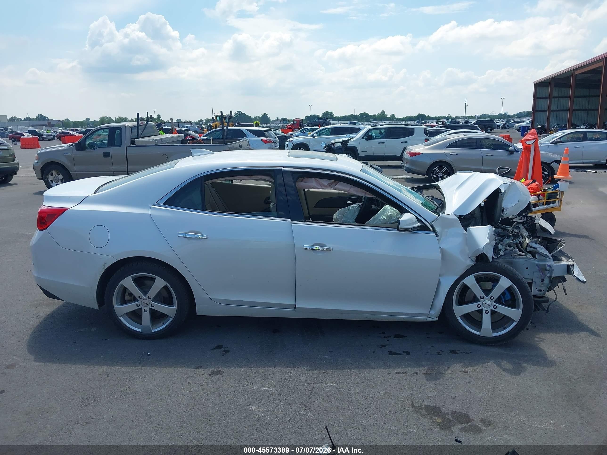 2015 Chevrolet Malibu 2lz White vin: 1G11G5SX1FF207096