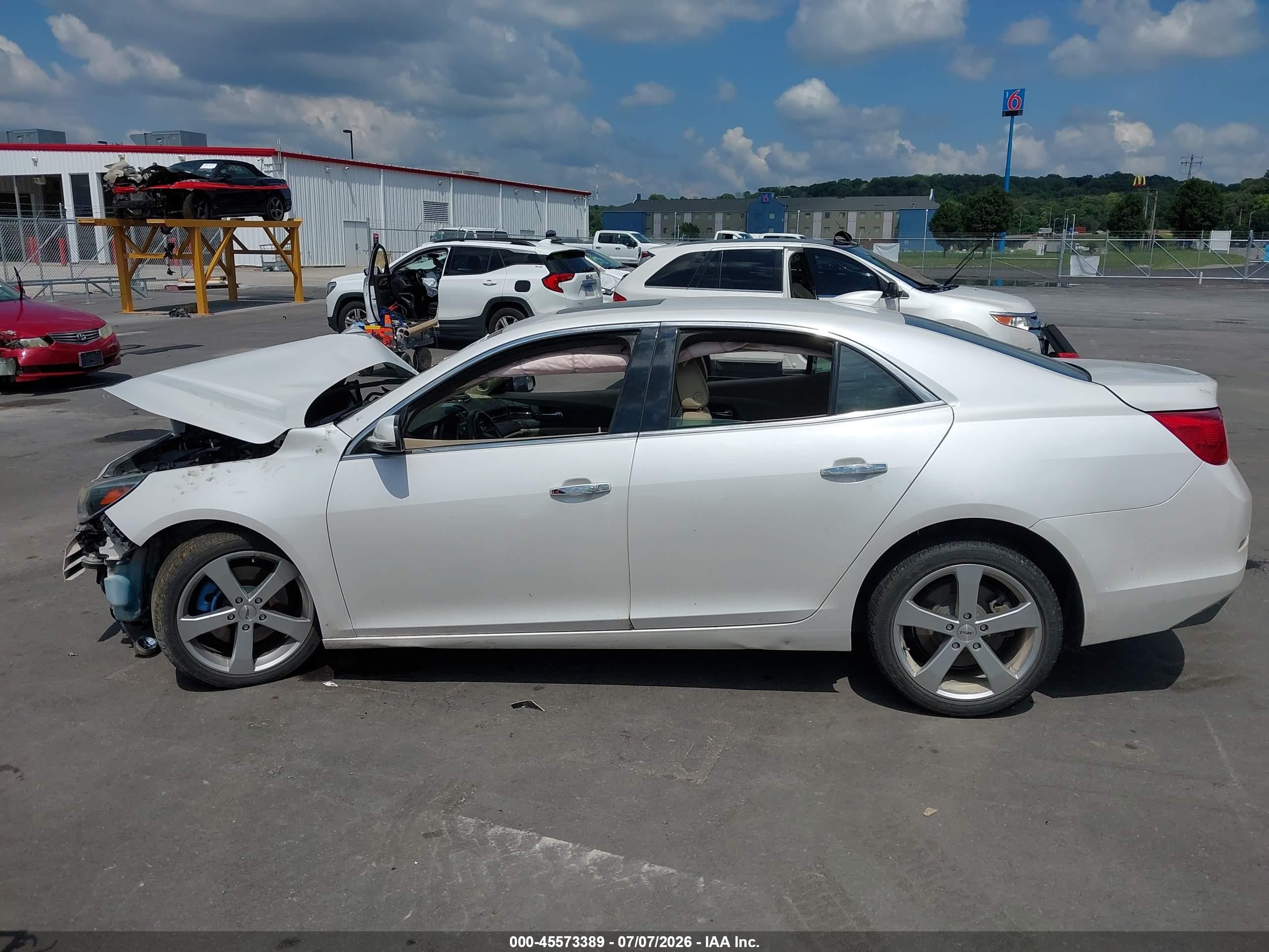 2015 Chevrolet Malibu 2lz White vin: 1G11G5SX1FF207096