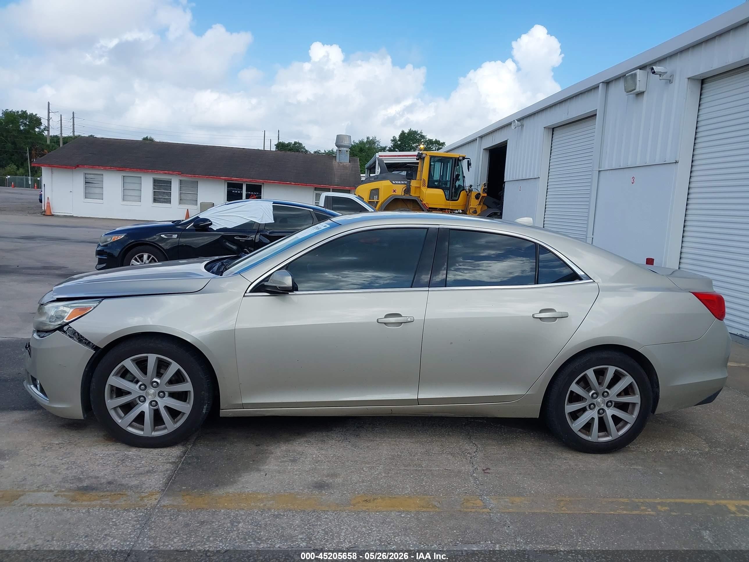 2014 Chevrolet Malibu 3lt Beige vin: 1G11G5SX2EF199668