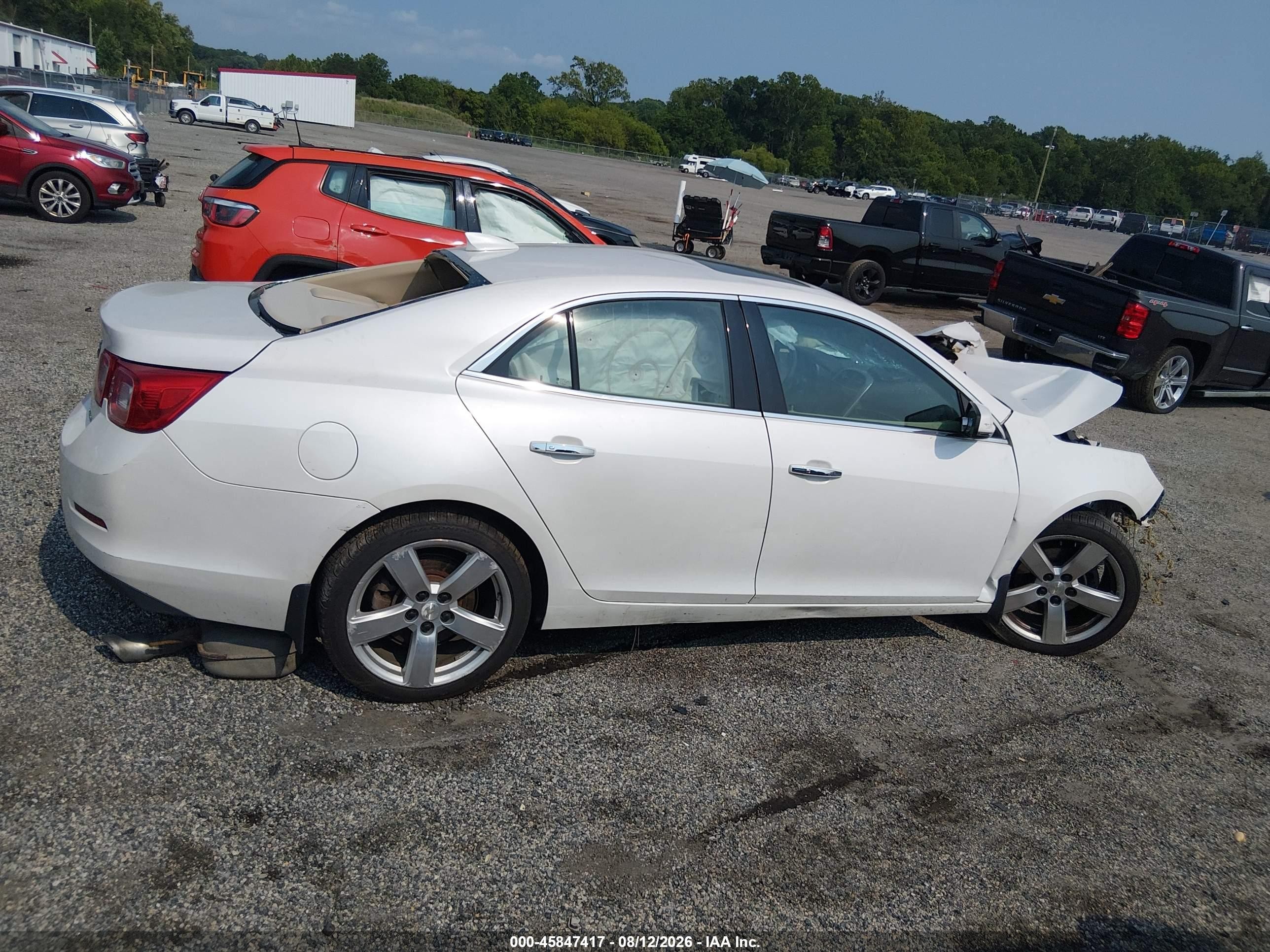 2015 Chevrolet Malibu 2lz Cream vin: 1G11G5SX3FF150822