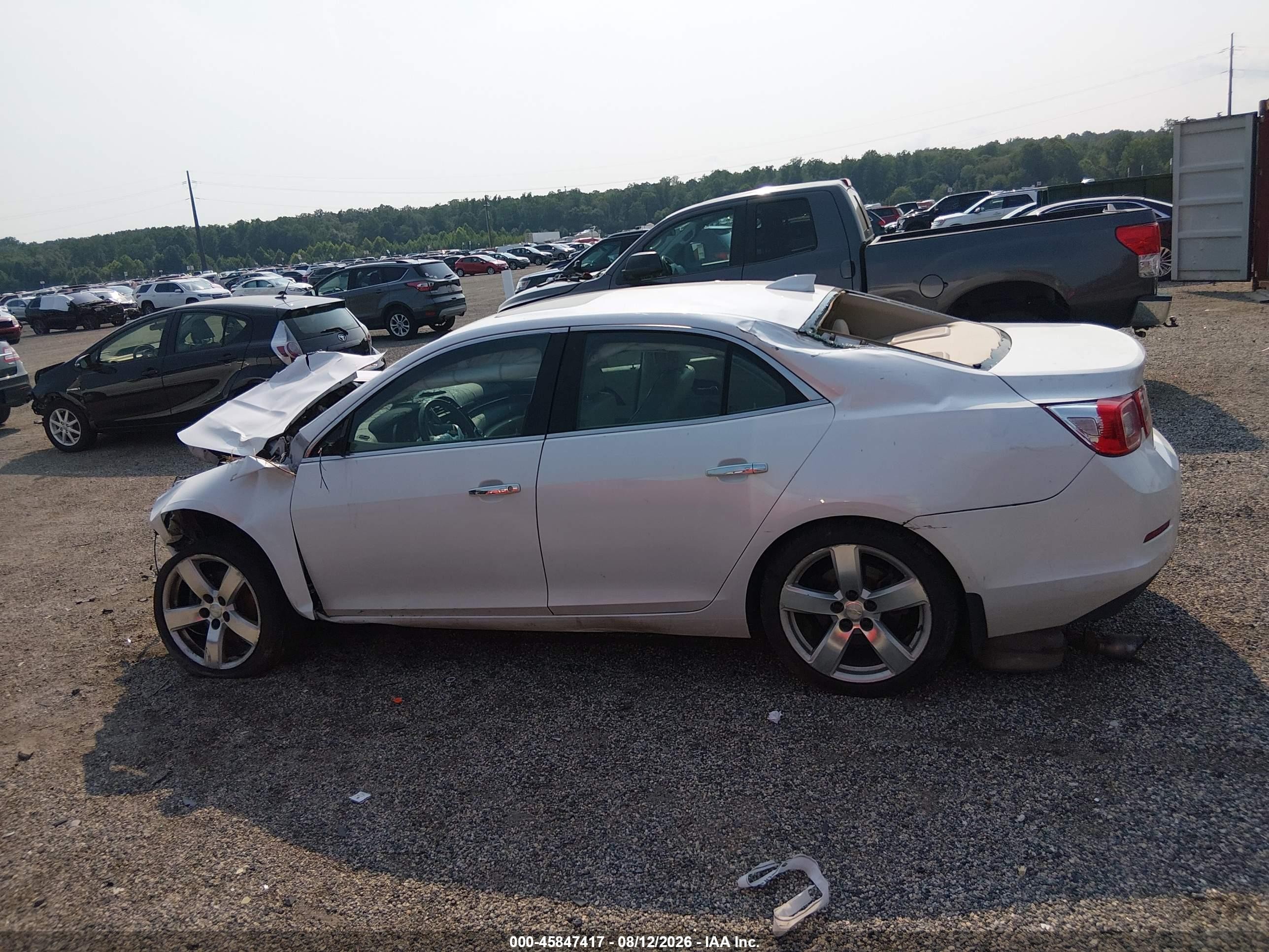 2015 Chevrolet Malibu 2lz Cream vin: 1G11G5SX3FF150822