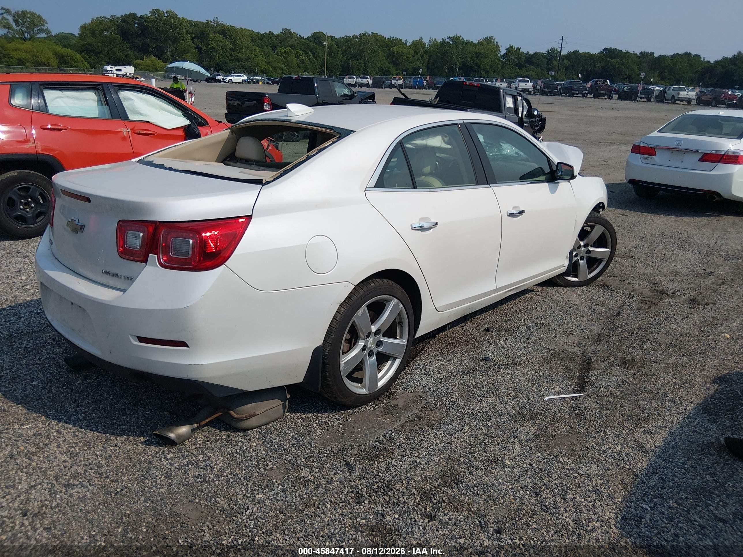 2015 Chevrolet Malibu 2lz Cream vin: 1G11G5SX3FF150822