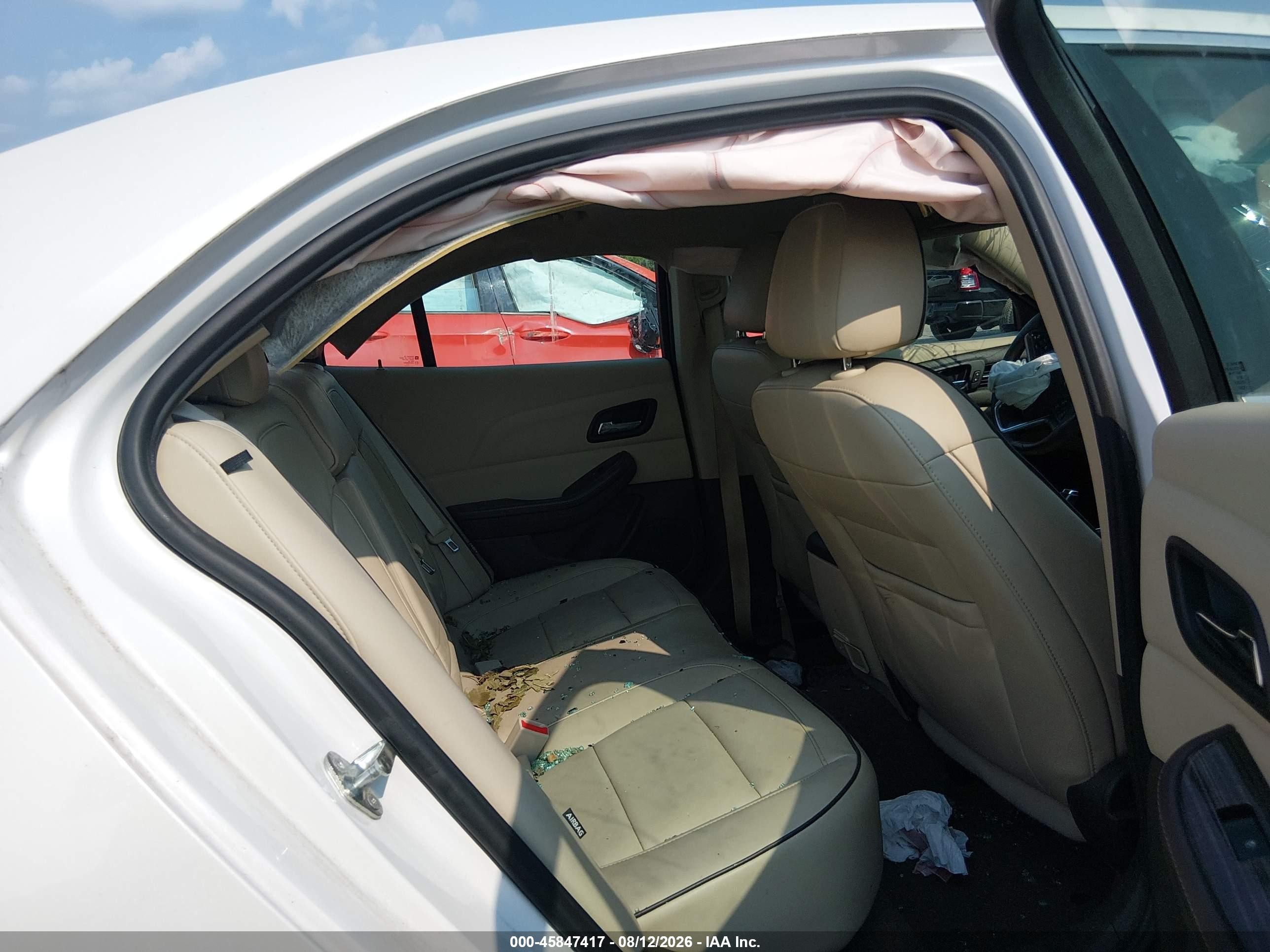 2015 Chevrolet Malibu 2lz Cream vin: 1G11G5SX3FF150822