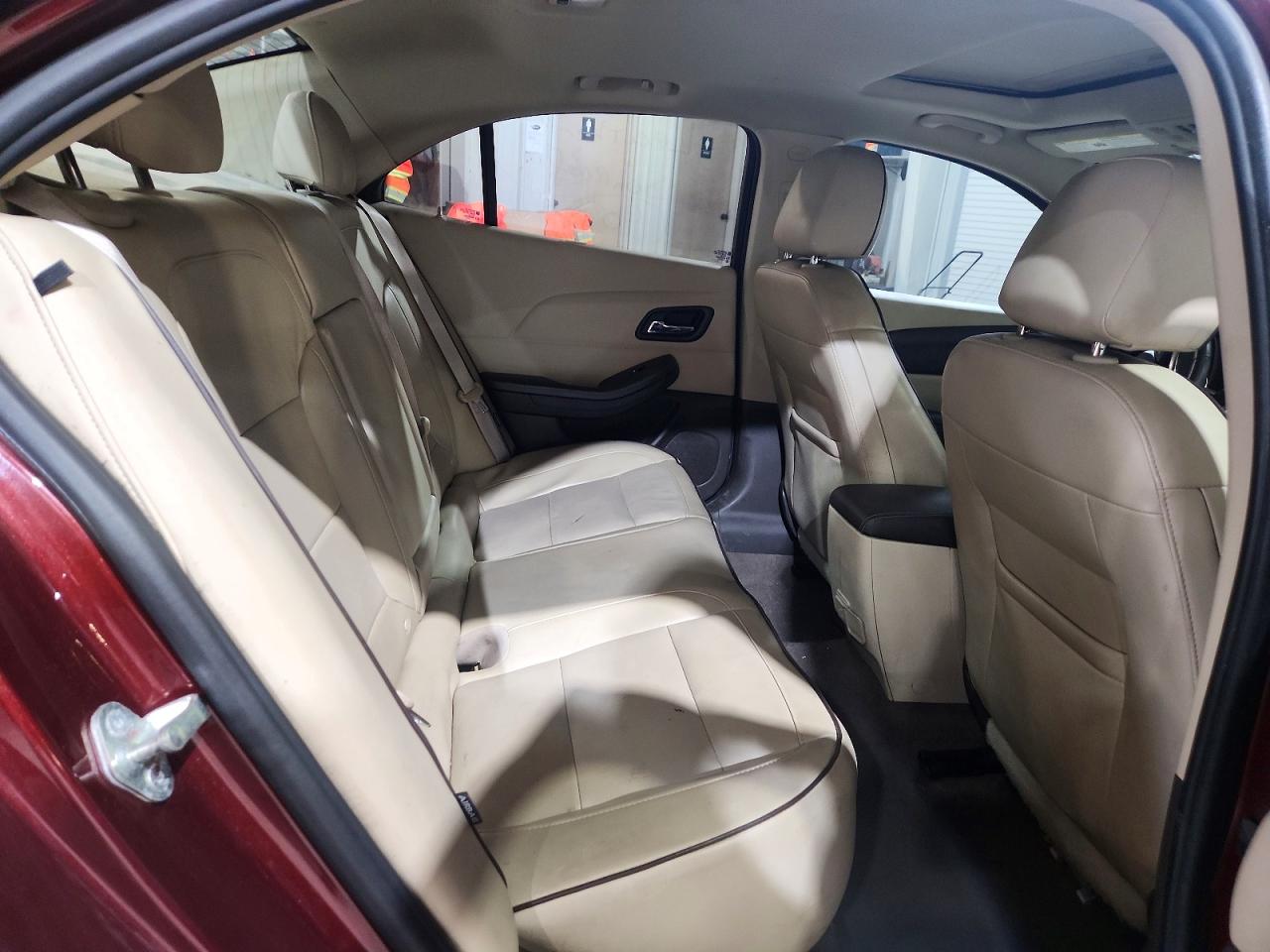 2015 Chevrolet Malibu Ltz Burgundy vin: 1G11G5SX5FF138090