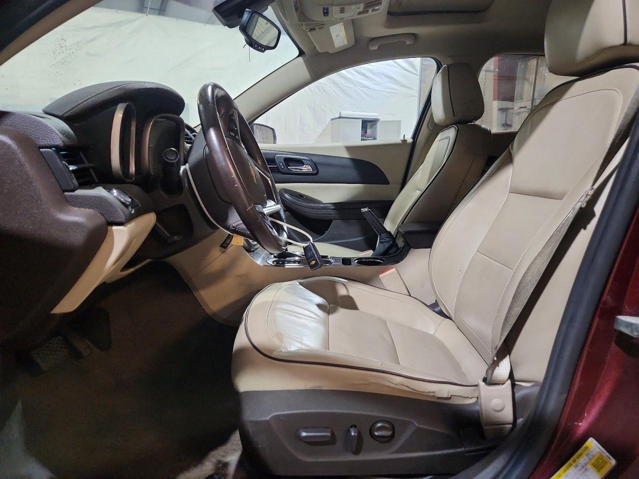 2015 Chevrolet Malibu Ltz Burgundy vin: 1G11G5SX5FF138090