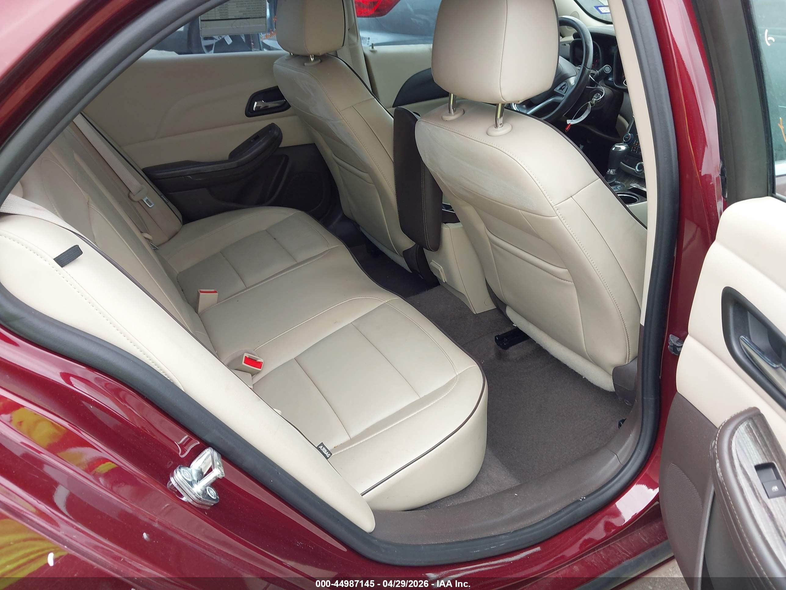 2015 Chevrolet Malibu 2lz Burgundy vin: 1G11G5SX6FF276012
