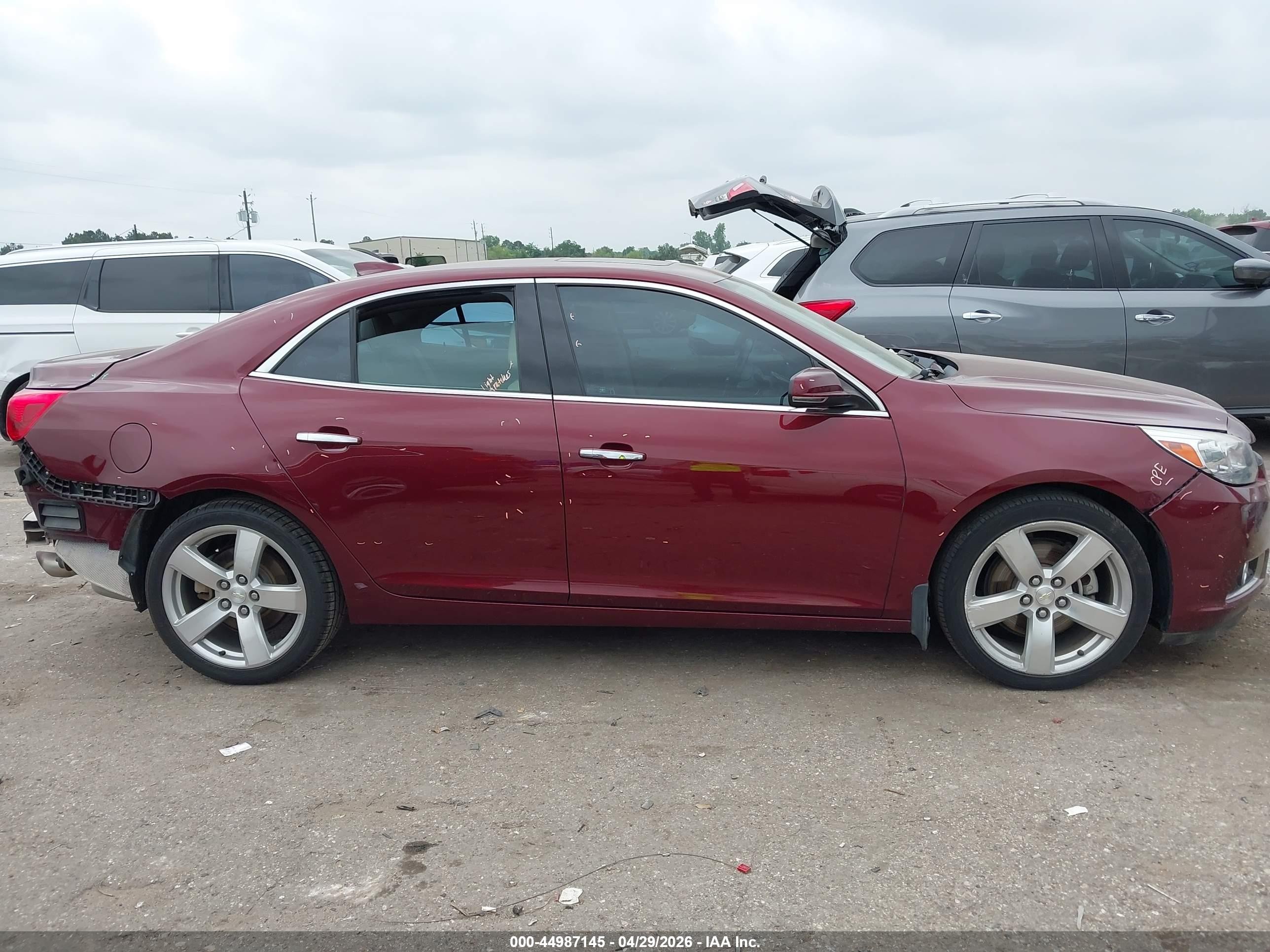 2015 Chevrolet Malibu 2lz Burgundy vin: 1G11G5SX6FF276012