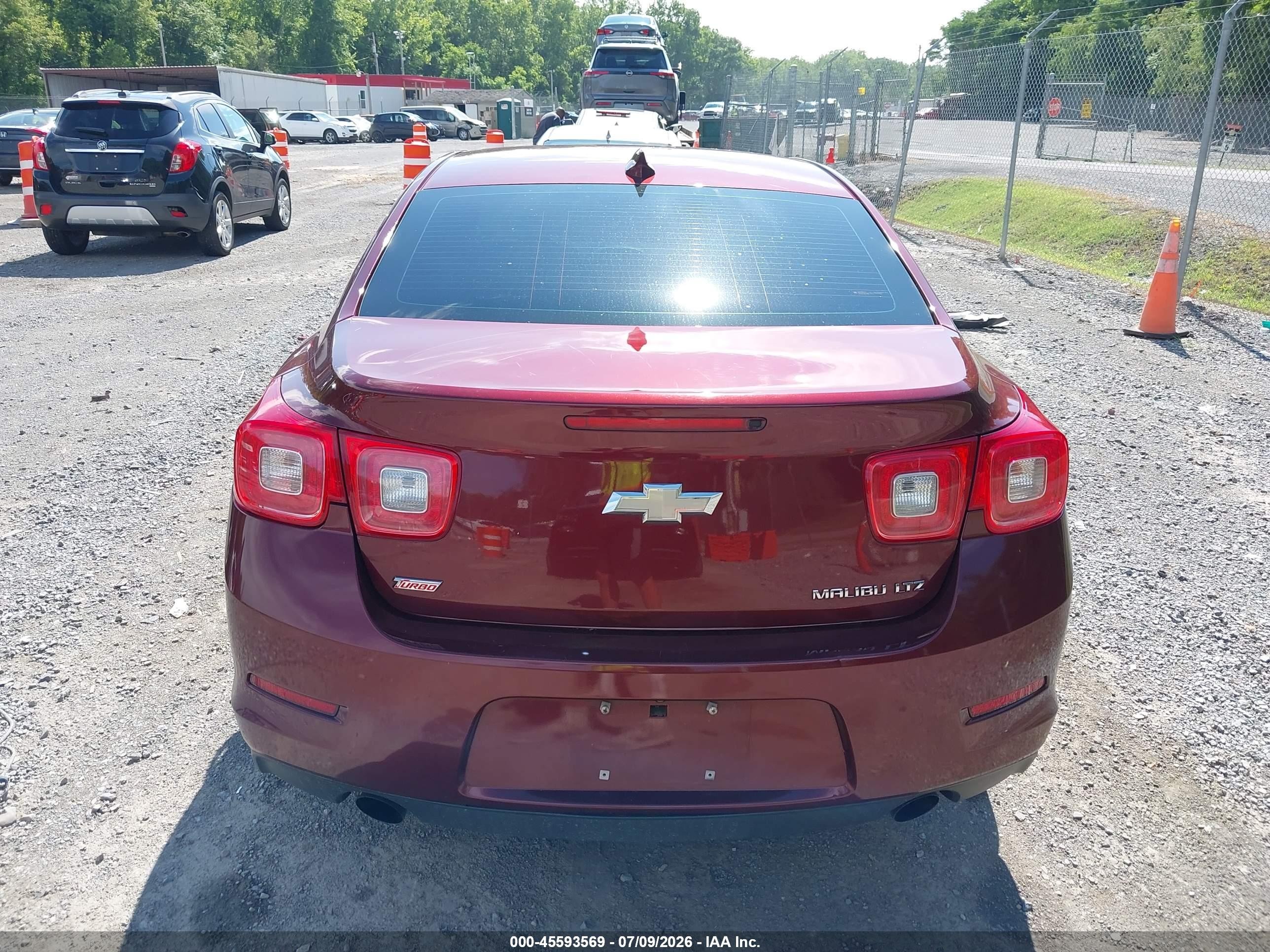 2015 Chevrolet Malibu 2lz Maroon vin: 1G11G5SX8FF256215