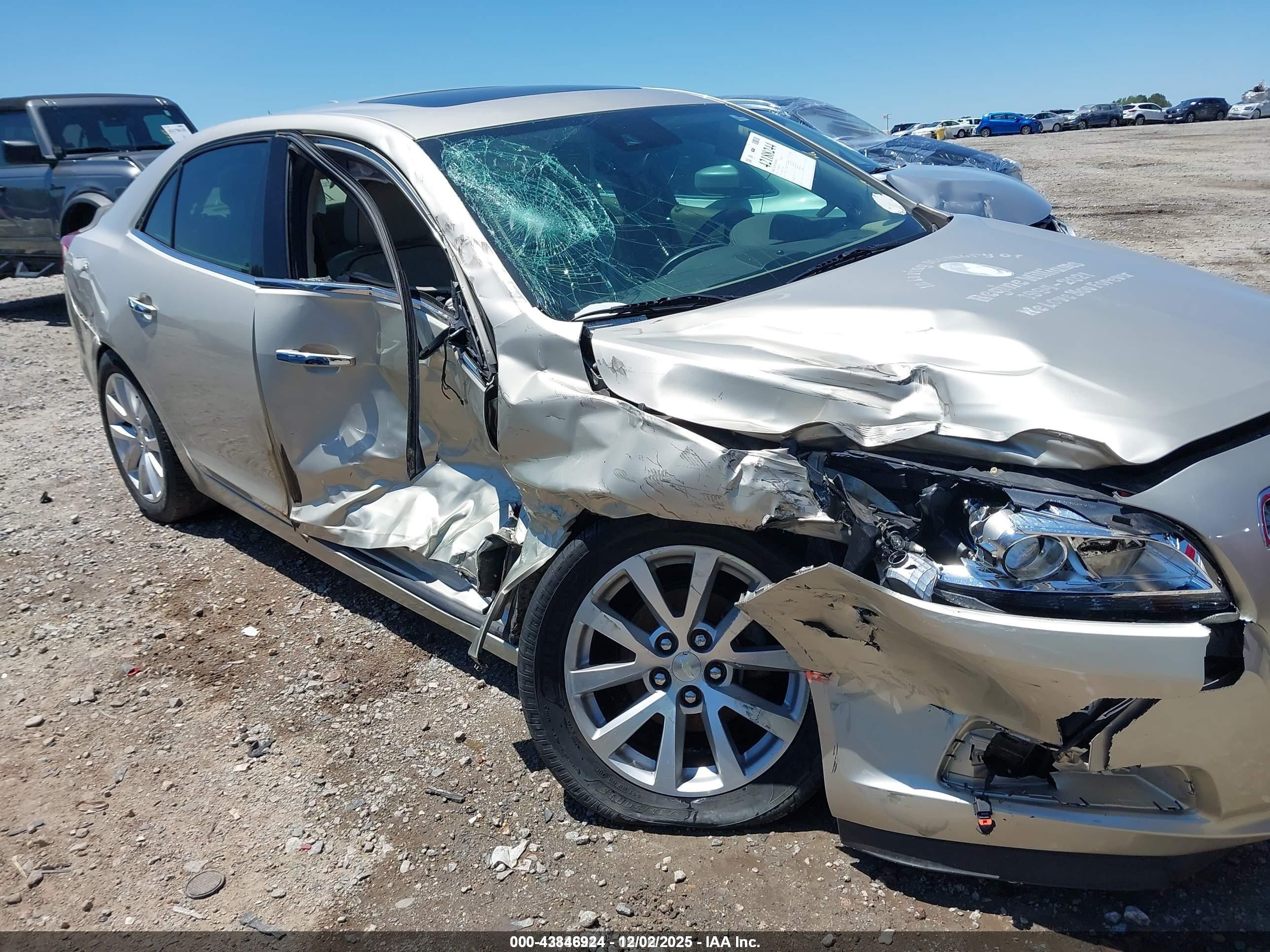 2013 Chevrolet Malibu 1lz Gold vin: 1G11H5SA8DF334482