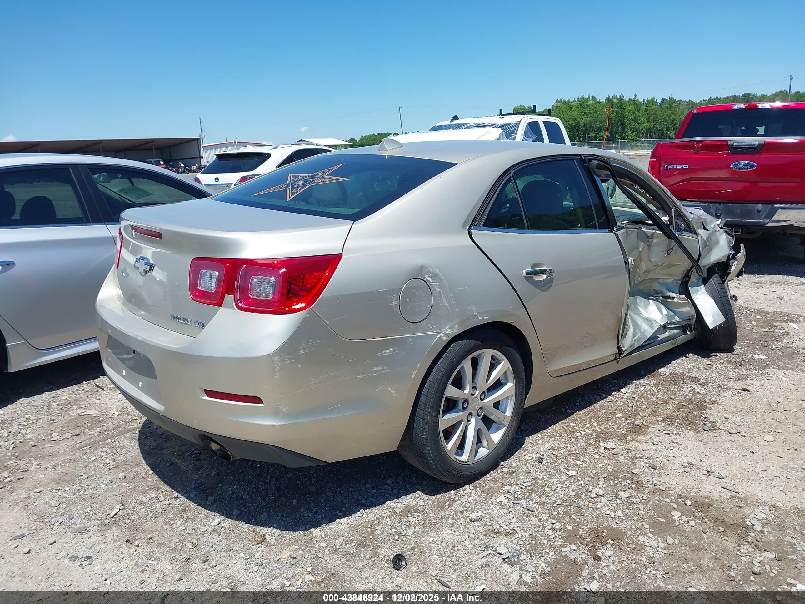2013 Chevrolet Malibu 1lz Gold vin: 1G11H5SA8DF334482