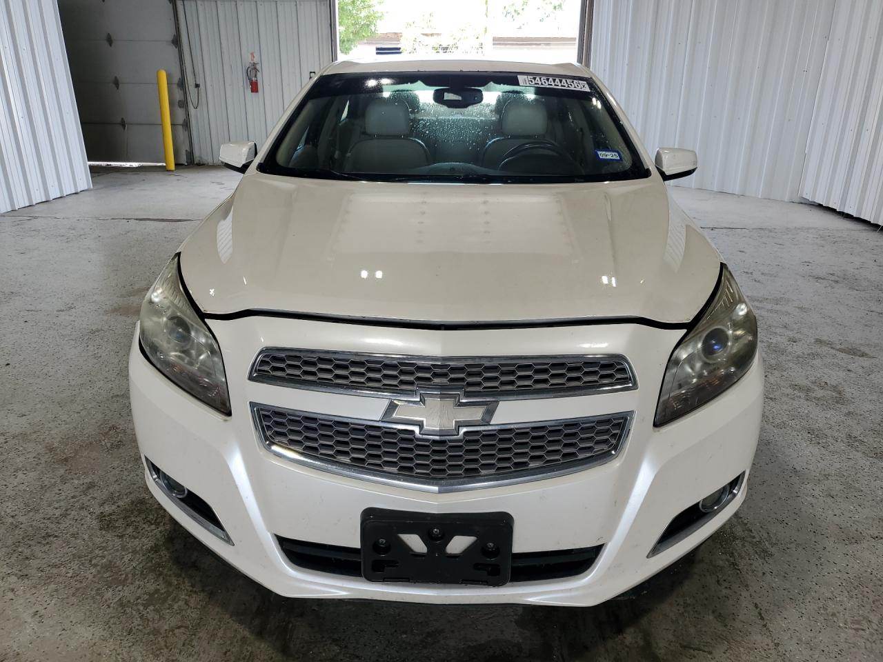 2013 Chevrolet Malibu Ltz White vin: 1G11H5SAXDF138835 Damage: Left Head Lamp, Faded, Repair Required